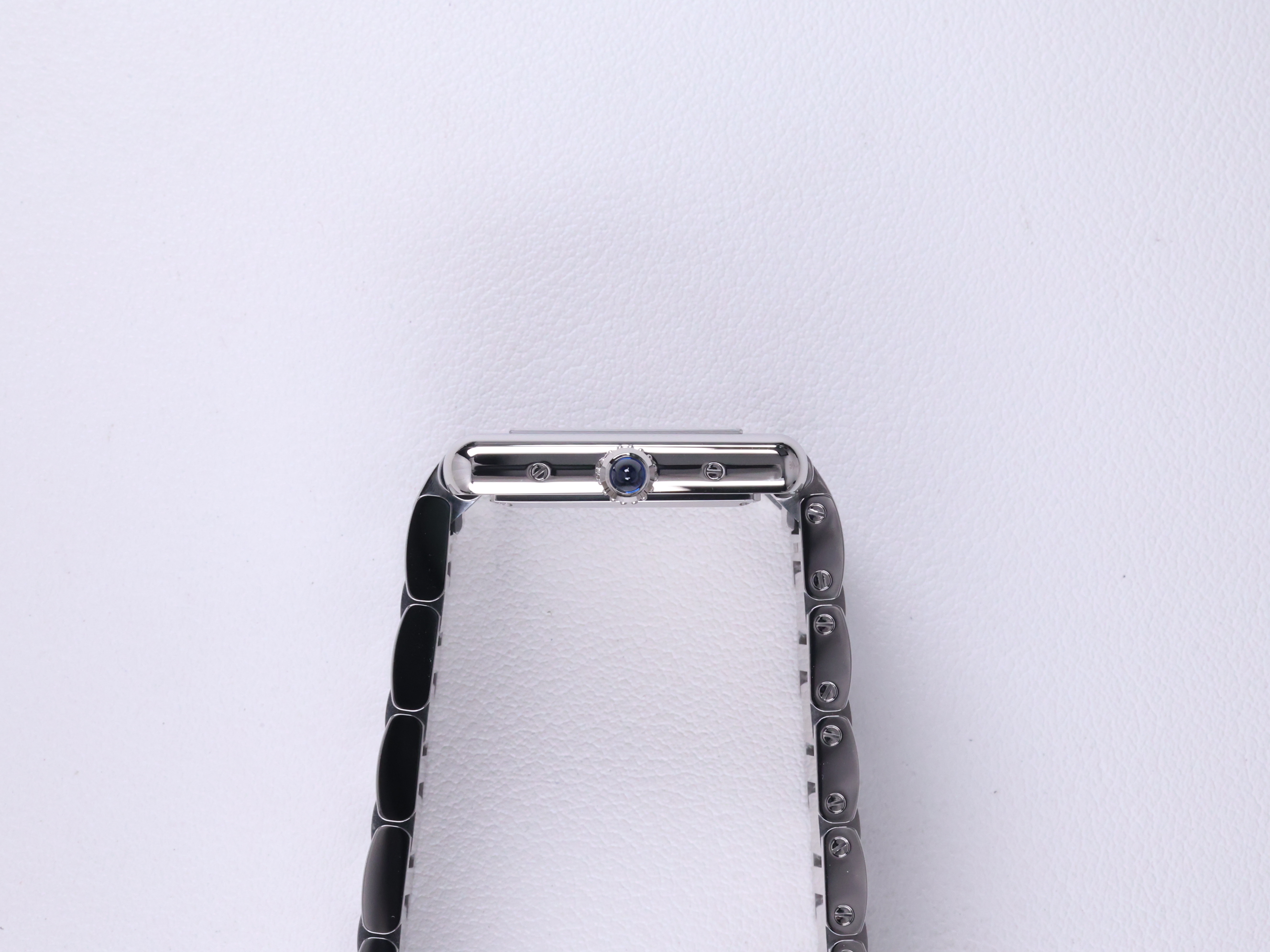 Cartier Tank Must SM WSTA0107 Used 2026 측면(크라운)