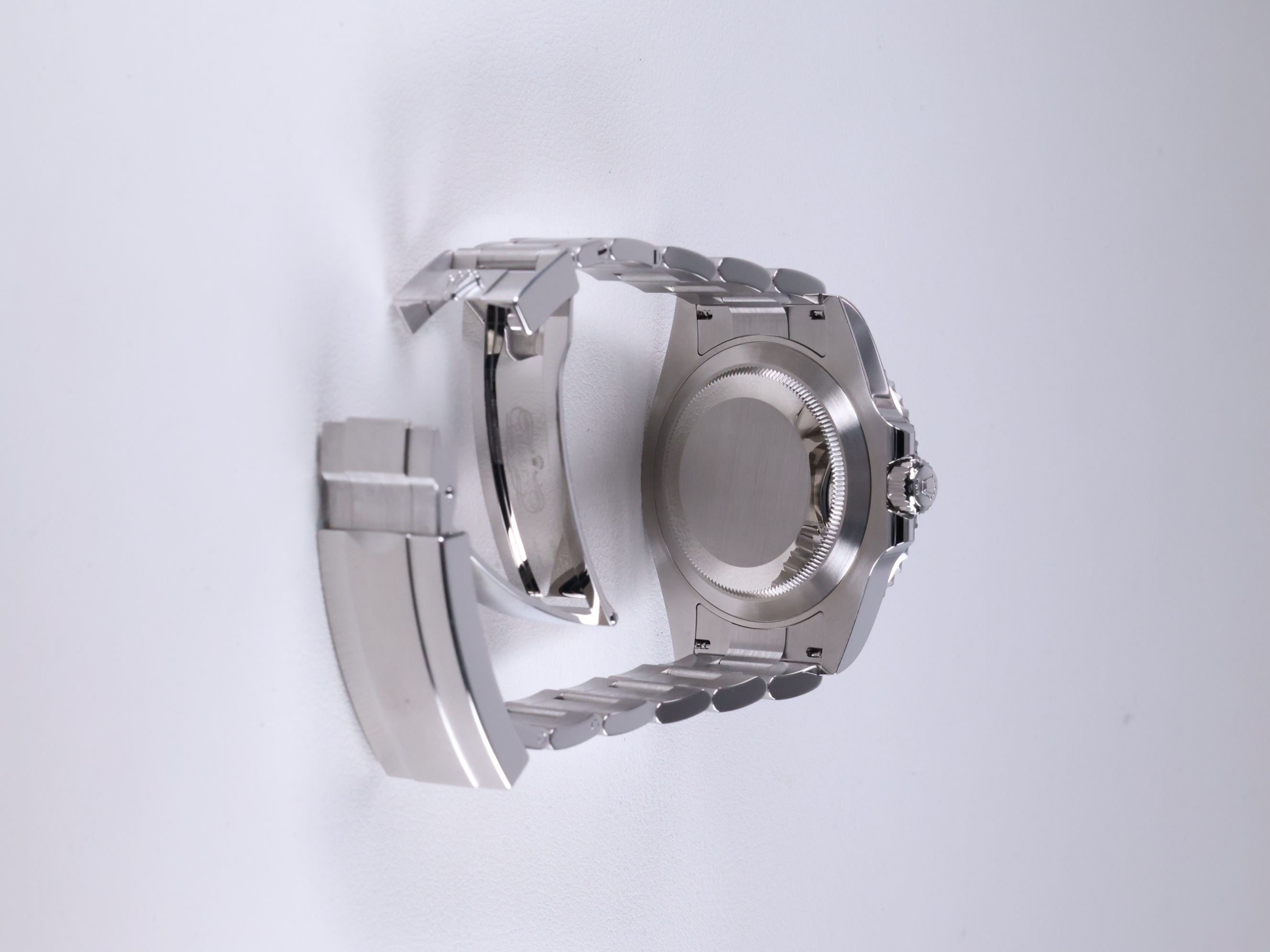 Rolex Submariner 124060 中古 2021年式 후면(전체)