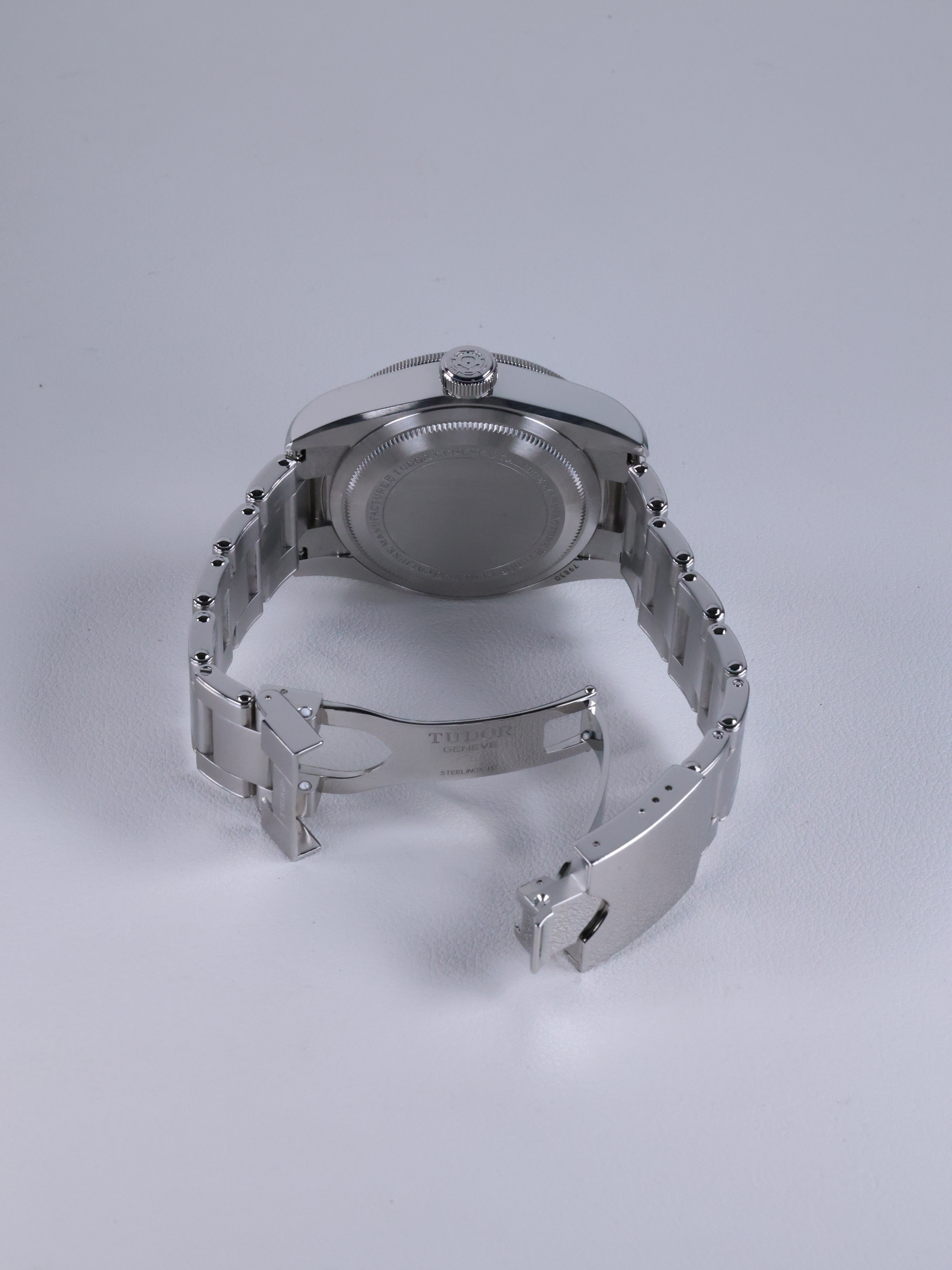 튜더 블랙 베이 GMT M79830RB-0001 중고 2024년식 후면(전체)