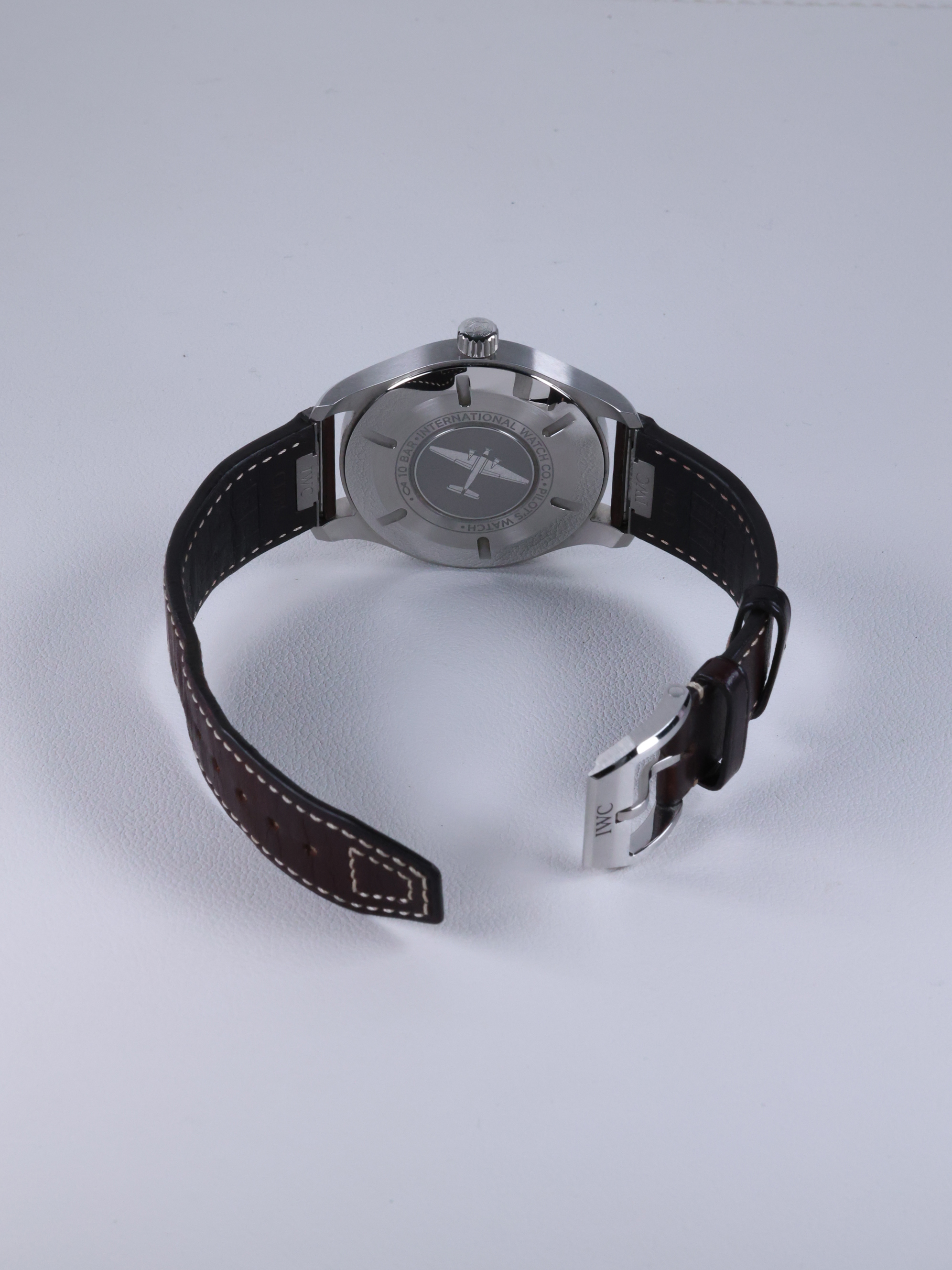 IWC 파일럿 워치 마크 XX IW328205 중고 2023년식 후면(전체)