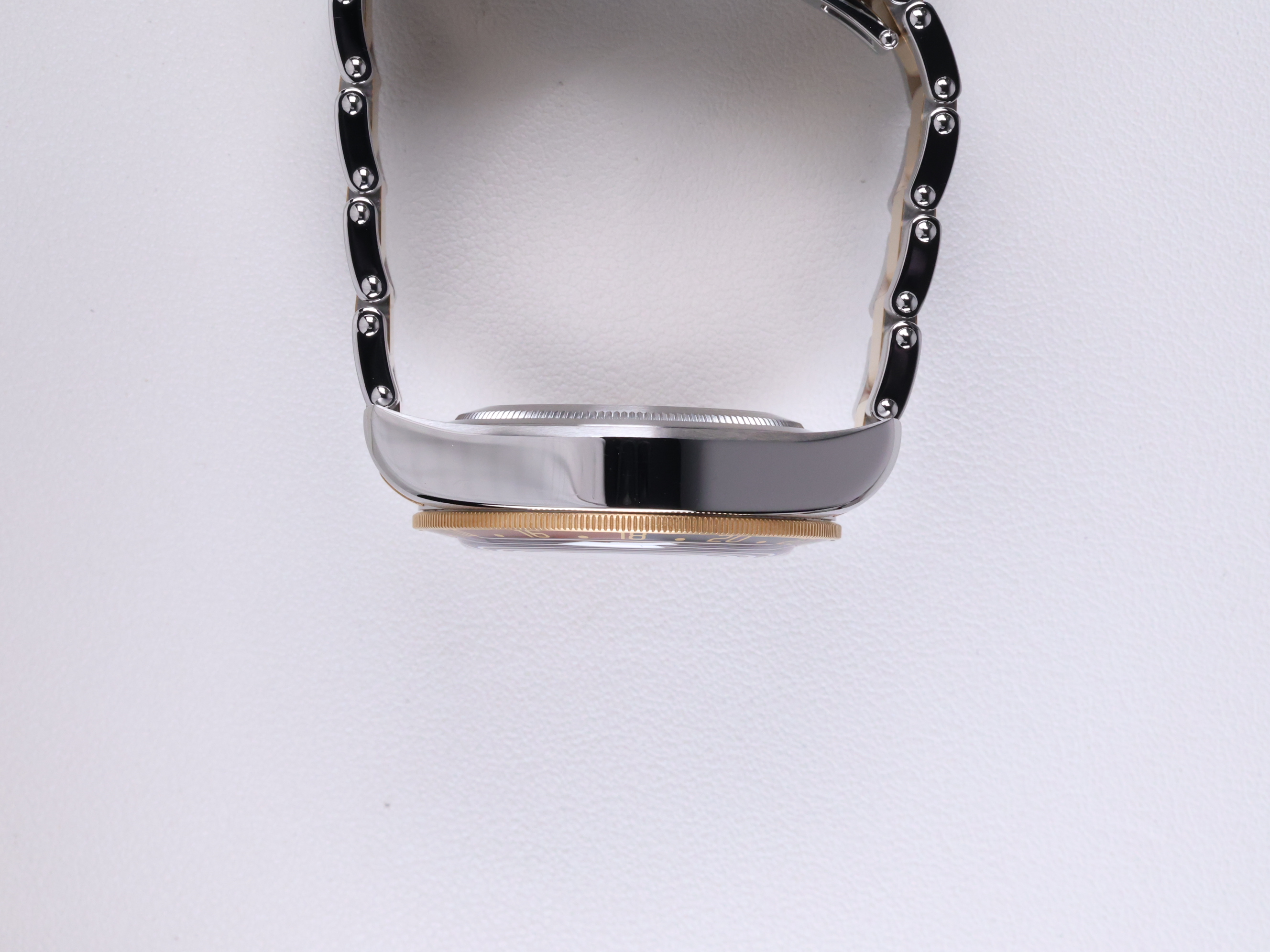 Tudor Black Bay GMT M79833MN-0001 中古 2023年式 측면(크라운 반대편)