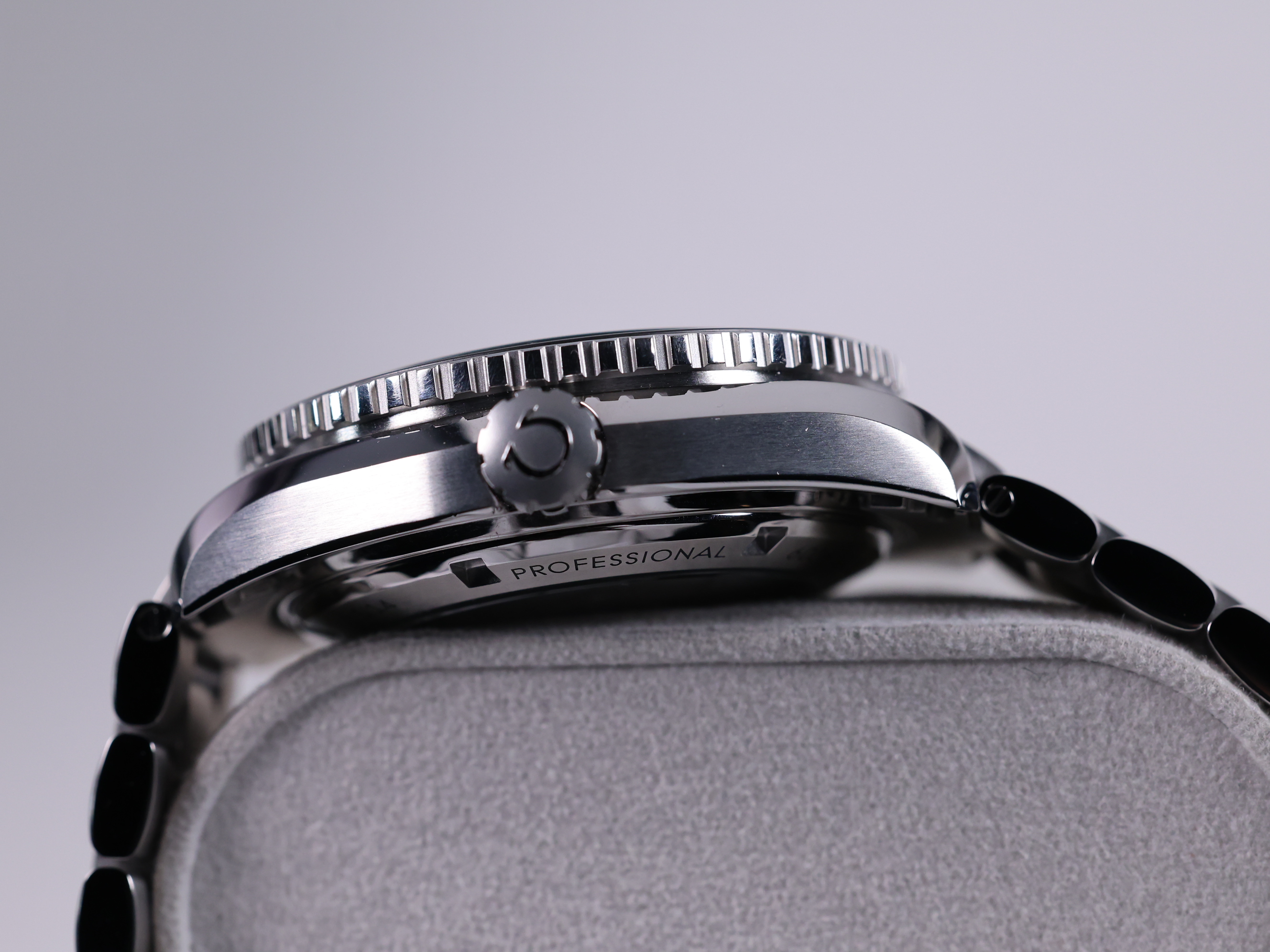 Omega Planet Ocean 600M 232.30.46.21.01.001 Used 추가3