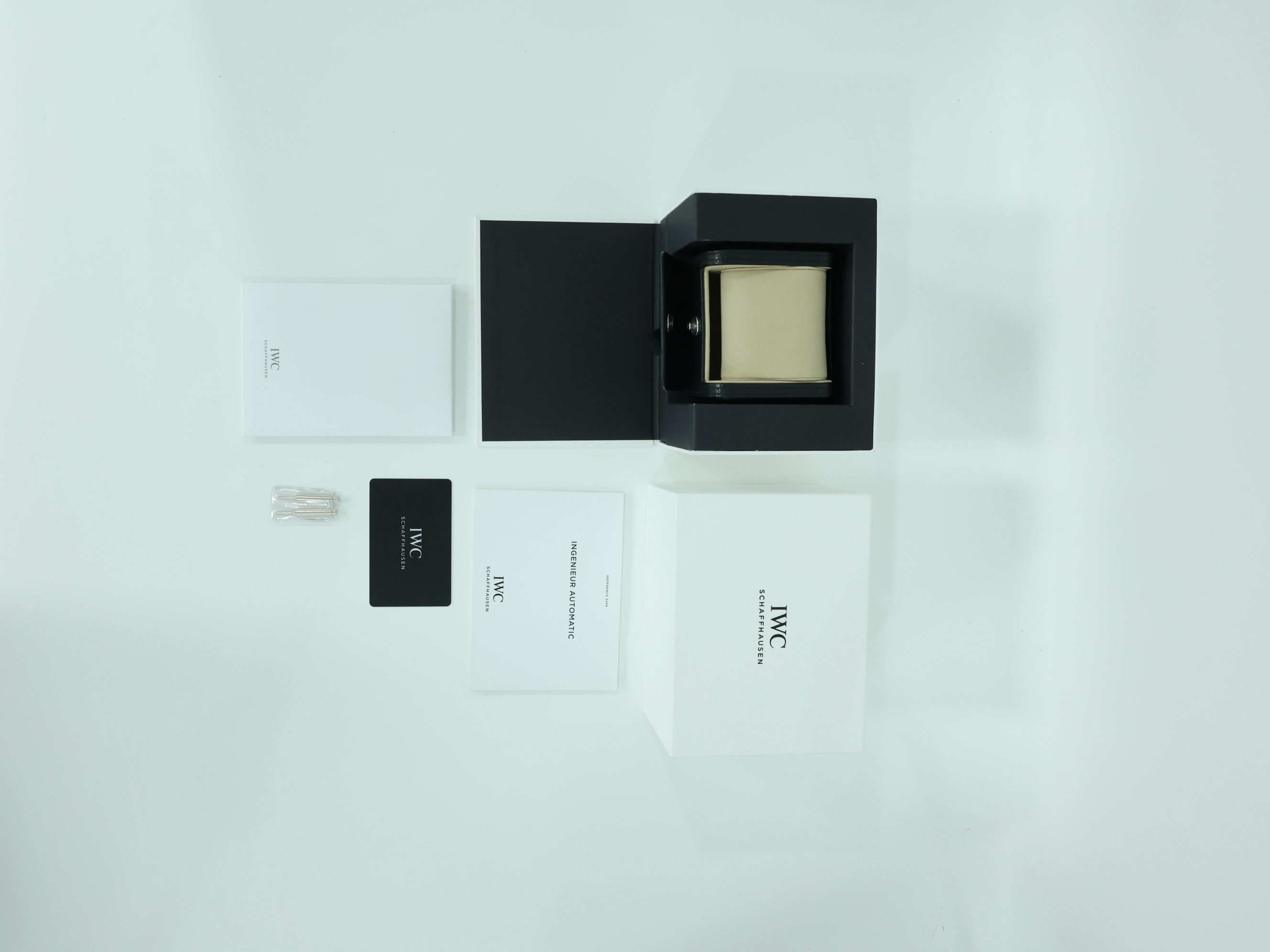 IWC 인제니어 오토매틱 40 IW328903 중고 2025년식 풀패키지샷