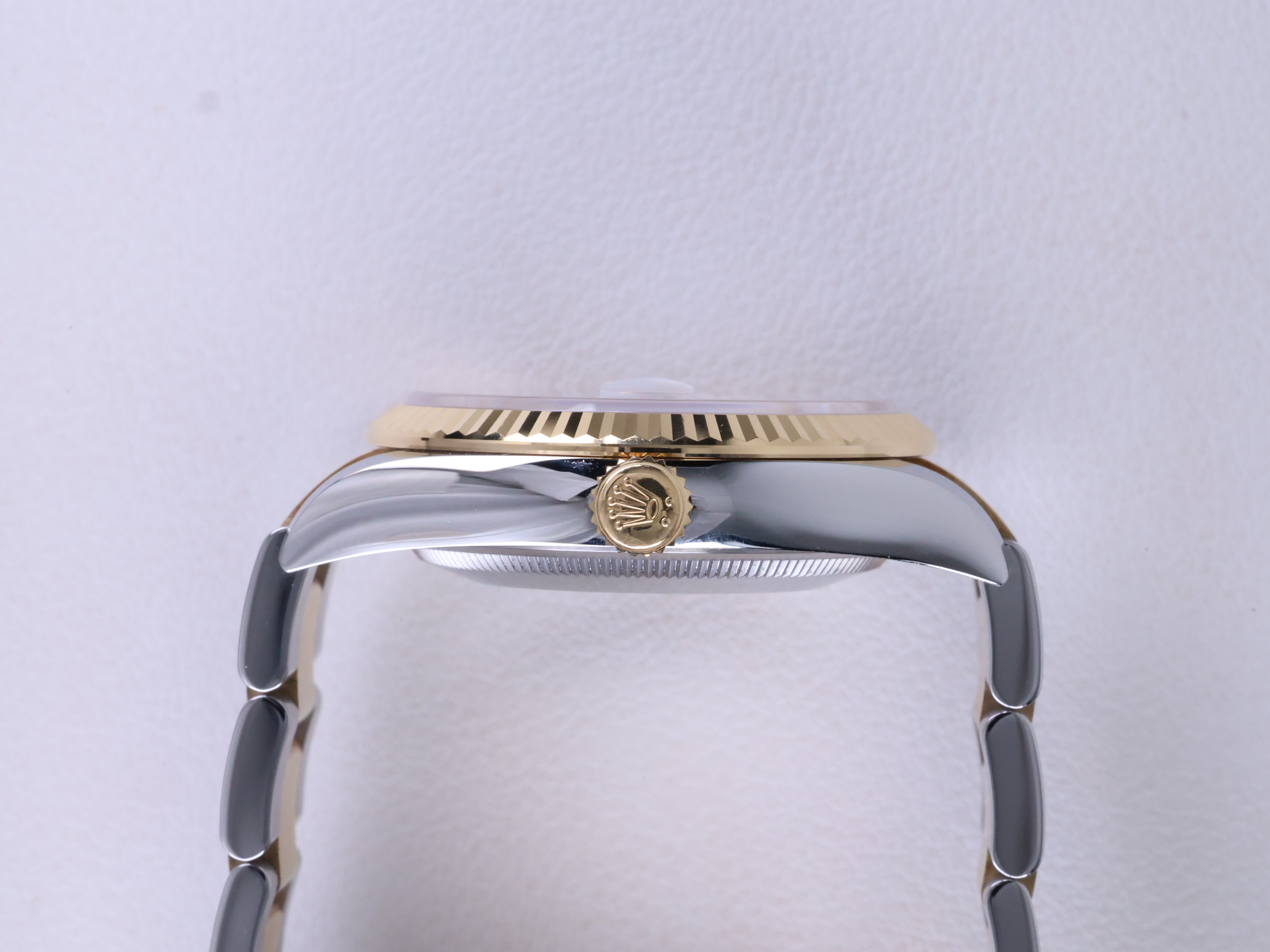 Rolex Datejust 36 126233 Used 2021 측면(크라운)