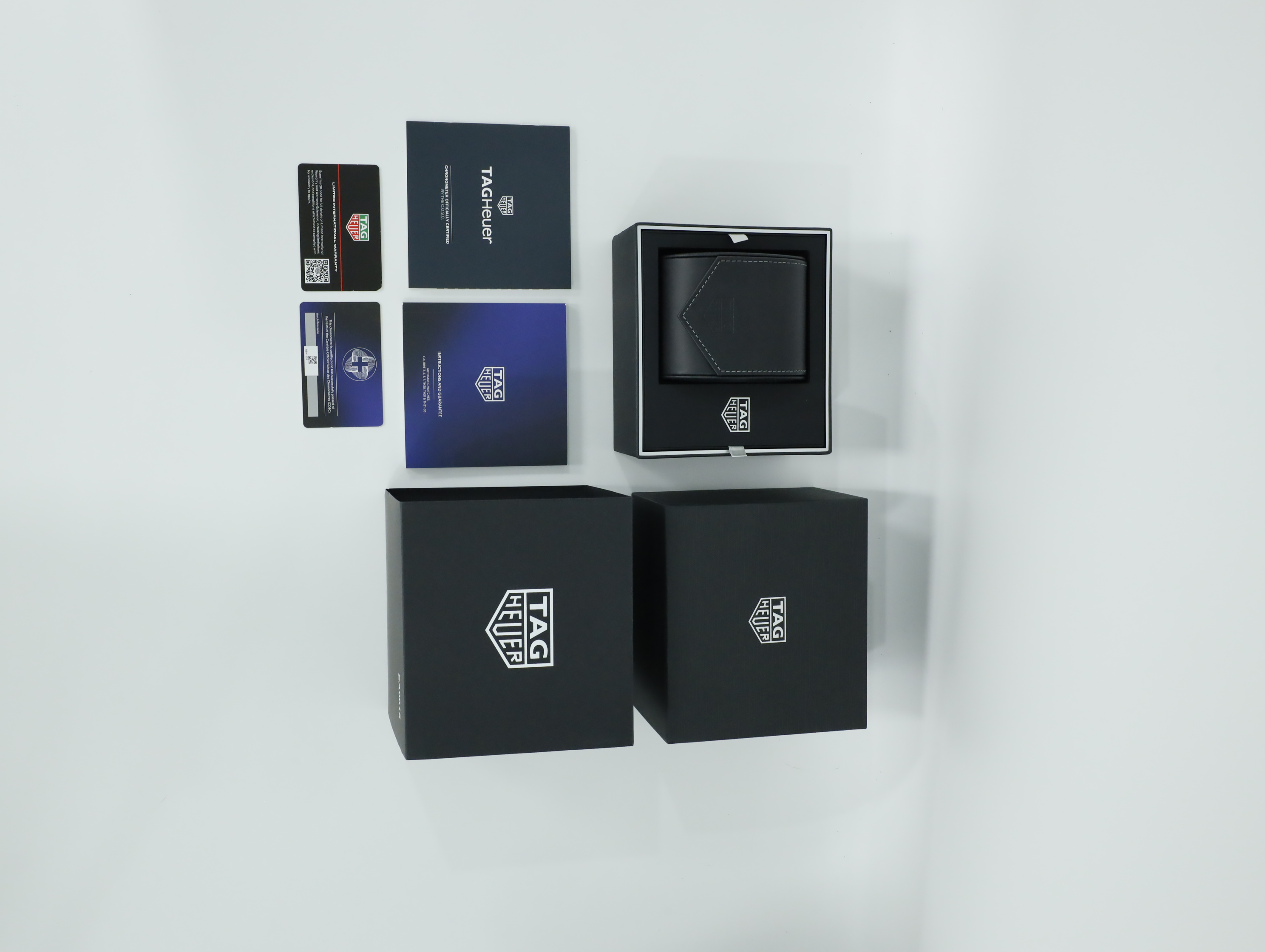 태그 호이어 아쿠아레이서 프로페셔널 300 데이트 WBP5110.BA0013 미착용 2026년식 풀패키지샷