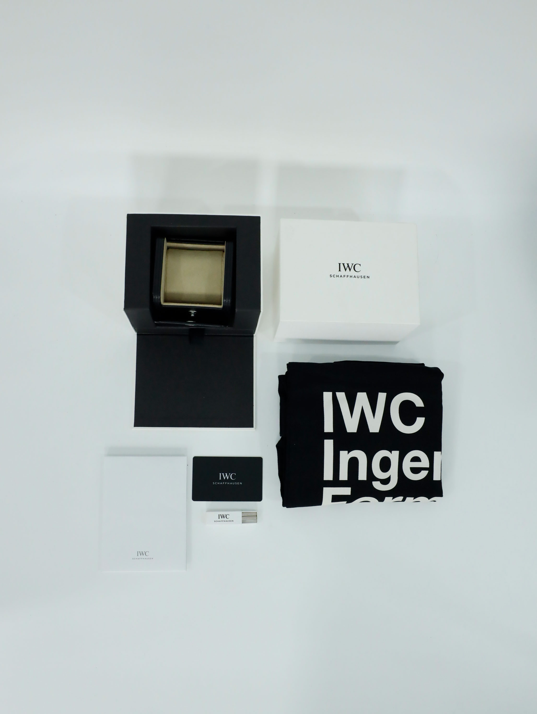 IWC 인제니어 오토매틱 40 IW328901 중고 2023년식 풀패키지샷