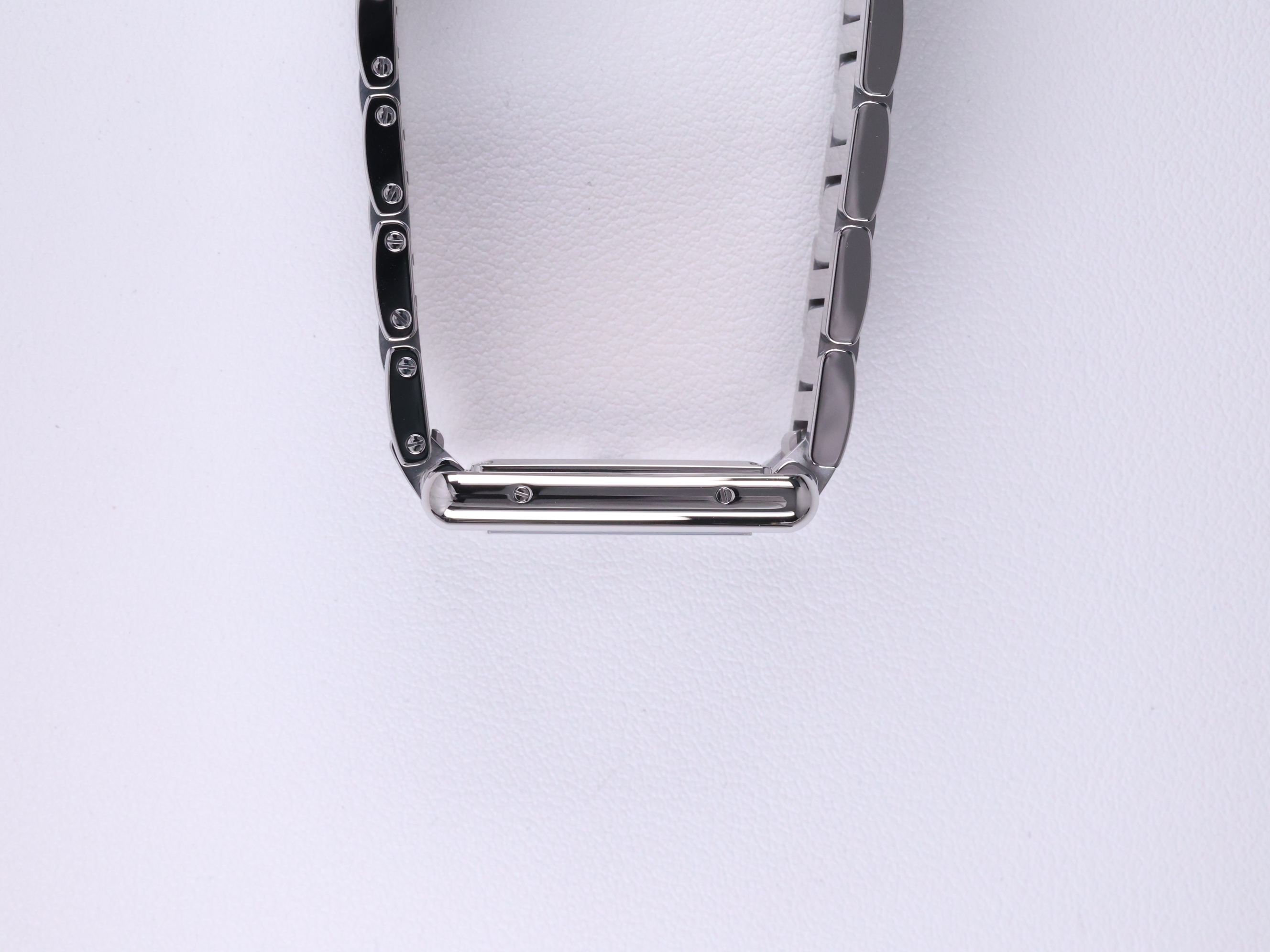 Cartier Tank Must LM WSTA0106 中古 2026年式 측면(크라운 반대편)