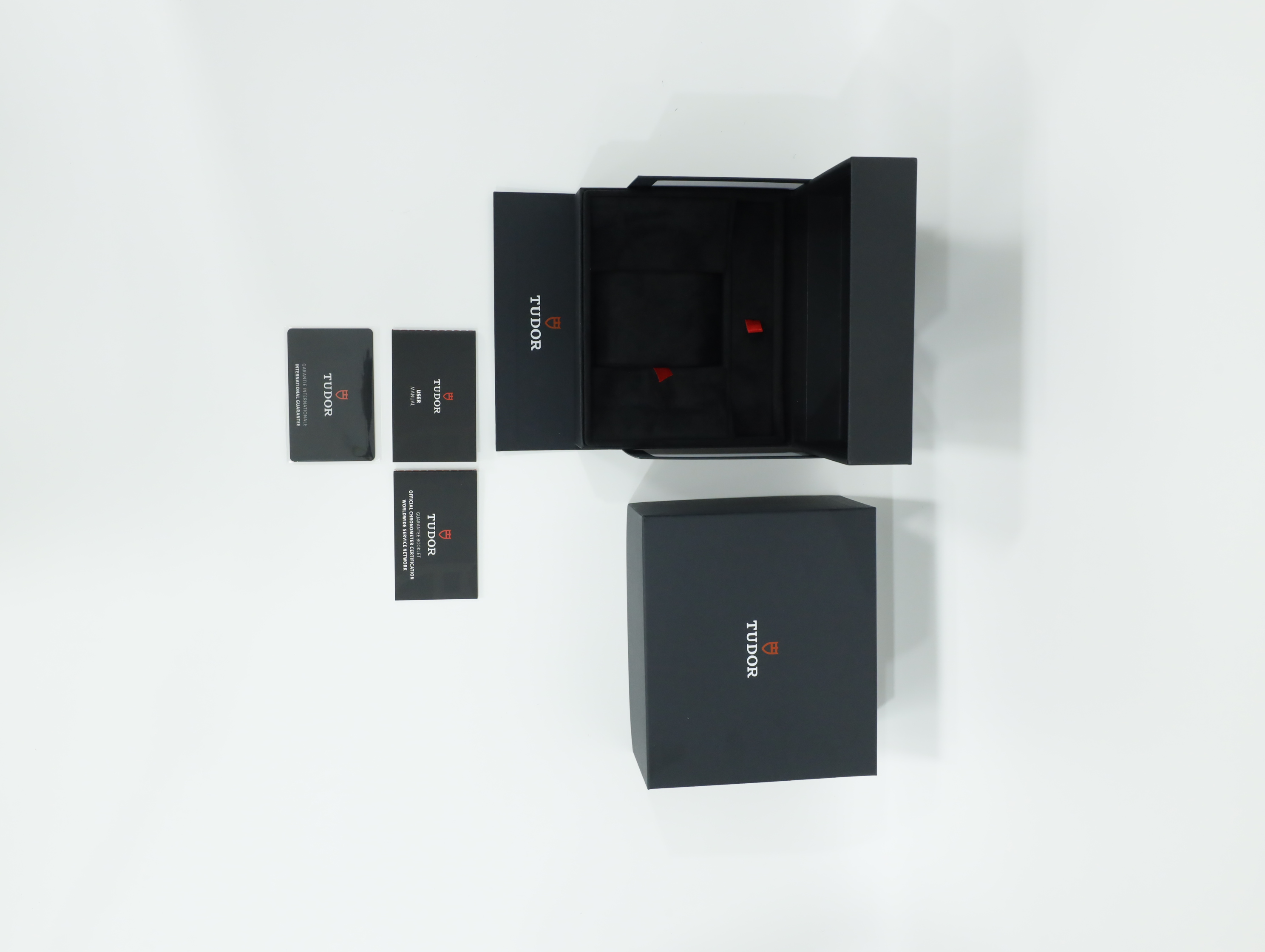 튜더 블랙 베이 세라믹 M7941A1ACNU-0001 미착용 2026년식 풀패키지샷