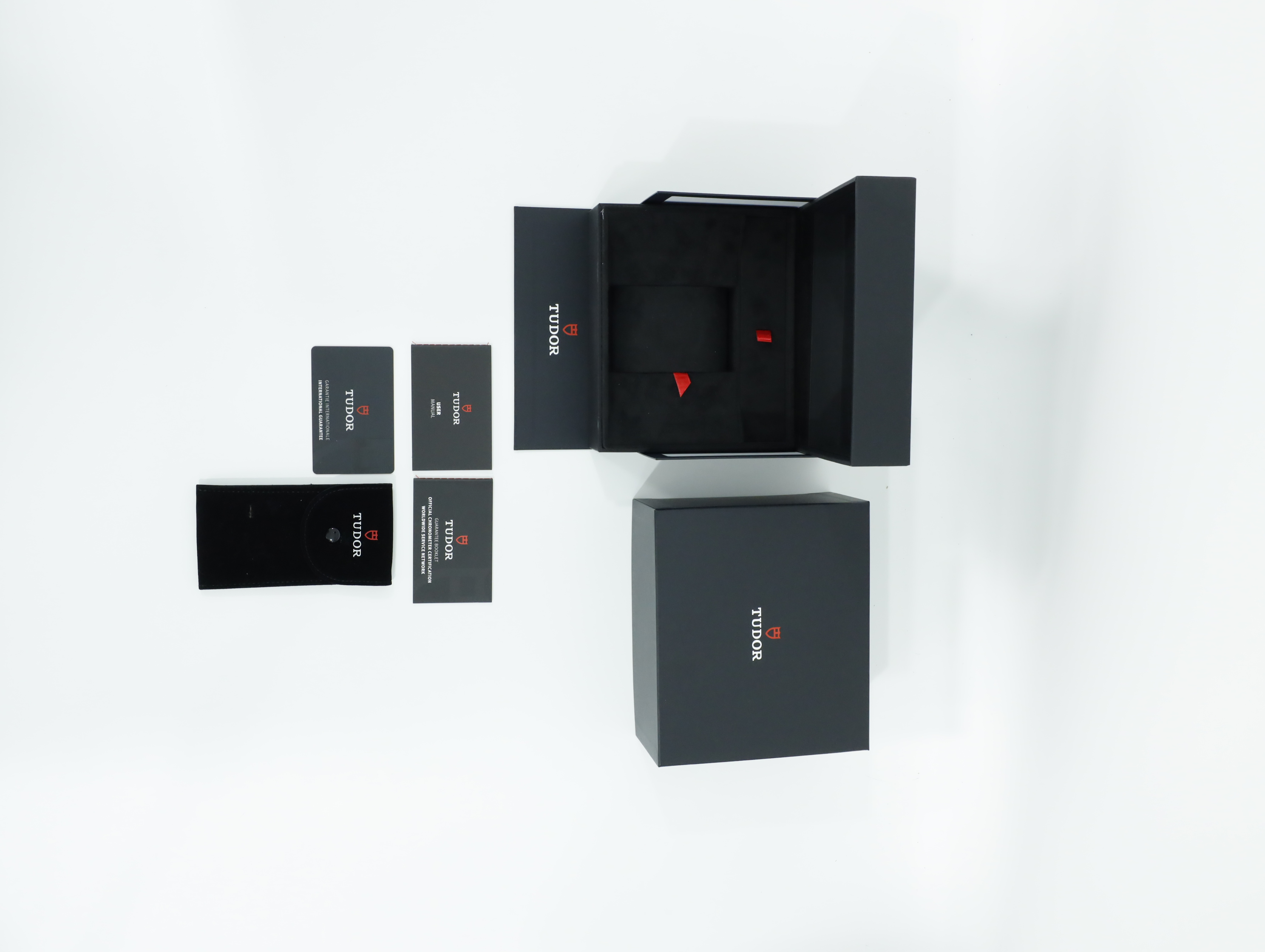 튜더 블랙 베이 크로노 M79360N-0013 중고 2026년식 풀패키지샷