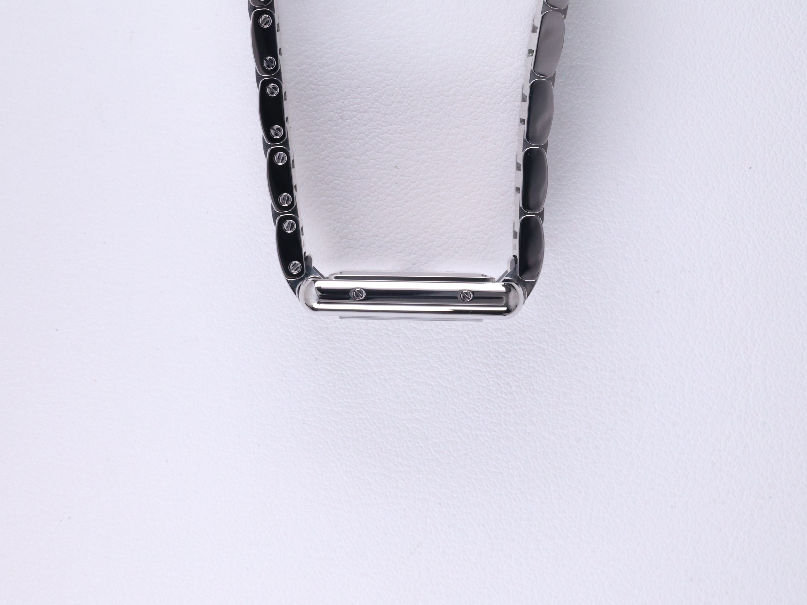 Cartier Tank Must SM WSTA0107 Used 2026 측면(크라운 반대편)