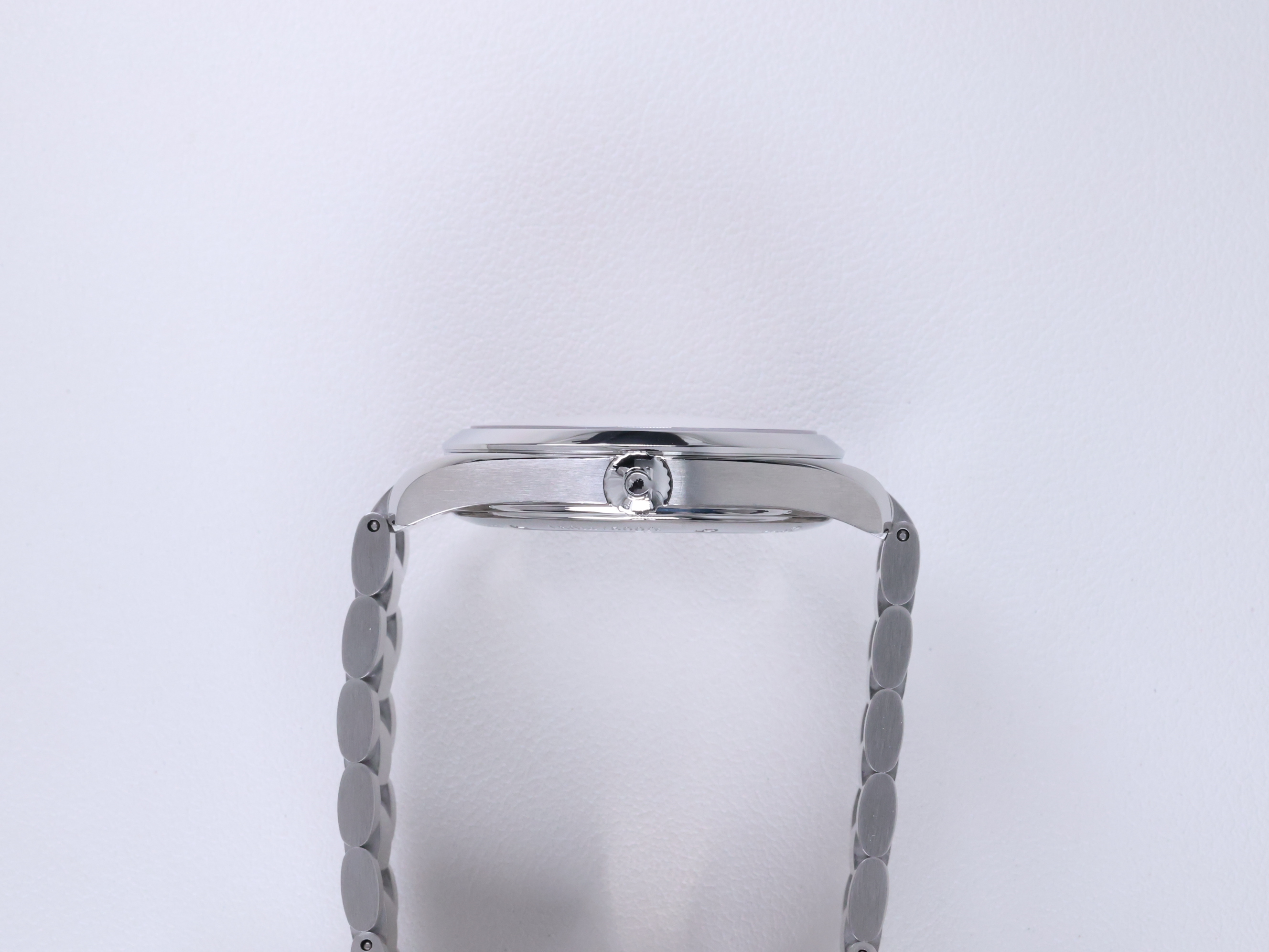 오메가 아쿠아 테라 2503.30.00 중고 2007년식 측면(크라운)