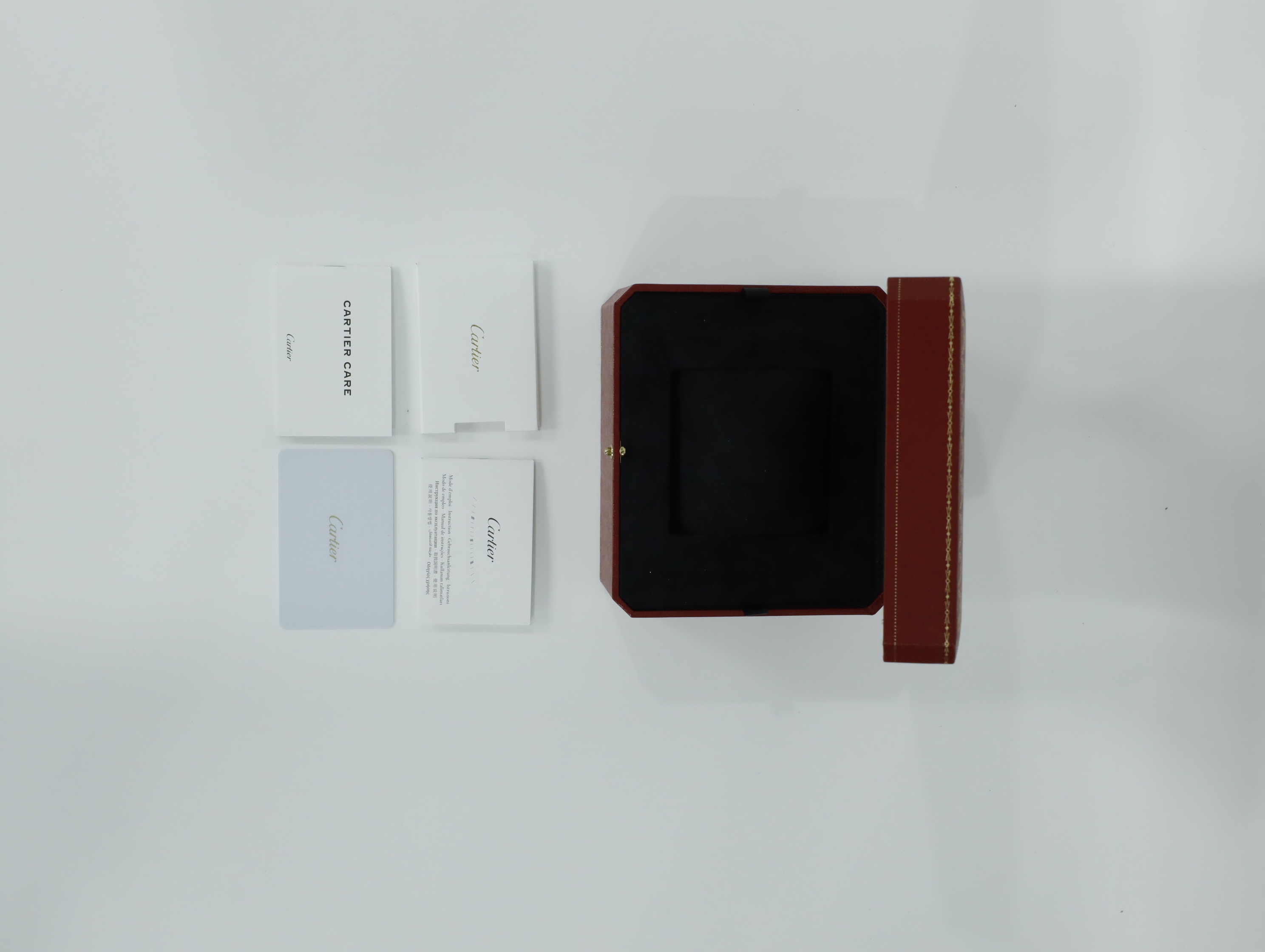 까르띠에 탱크 머스트 LM WSTA0136 중고 2025년식 풀패키지샷