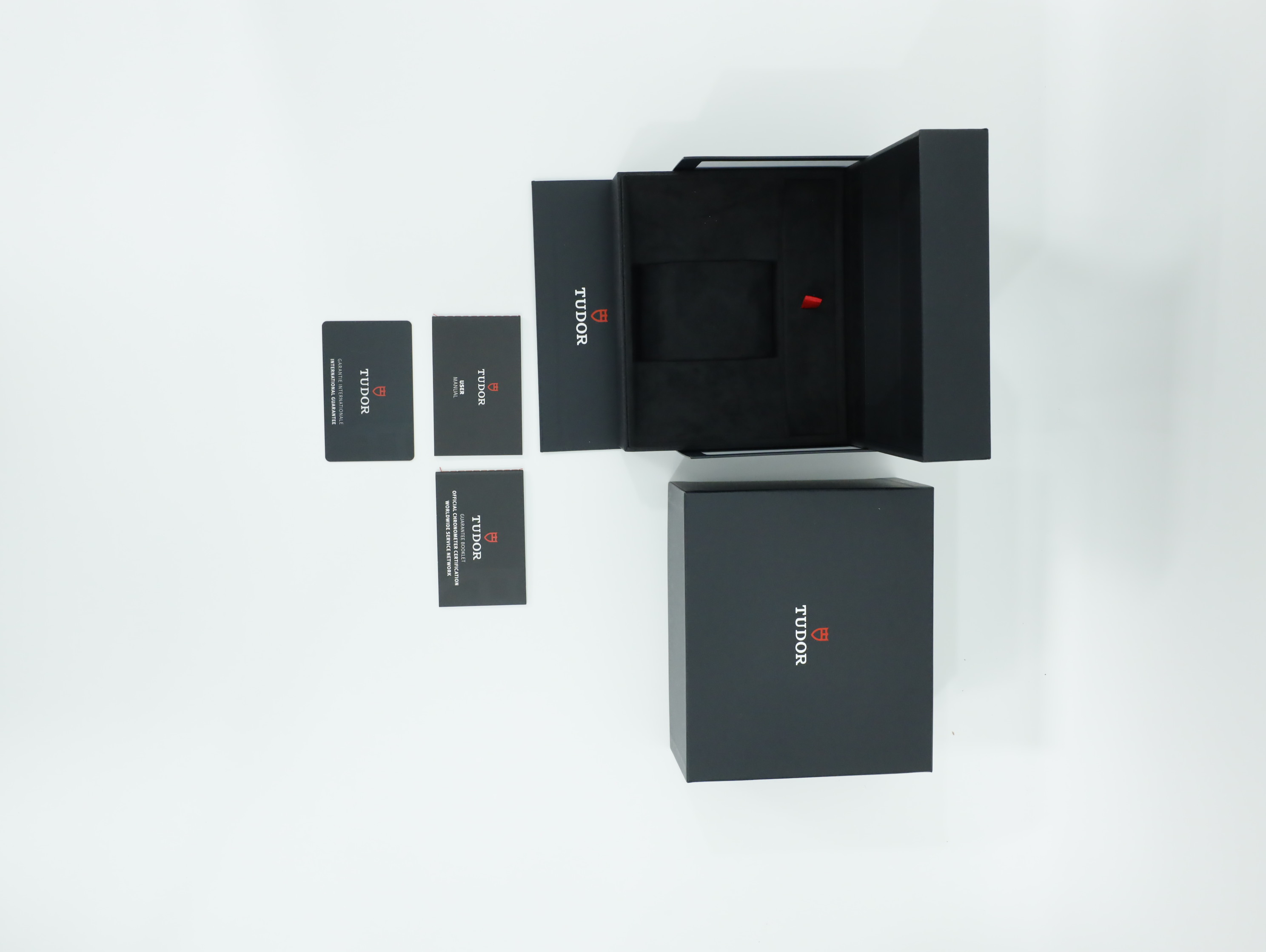 튜더 블랙 베이 54 M79000B-0001 중고 2026년식 풀패키지샷