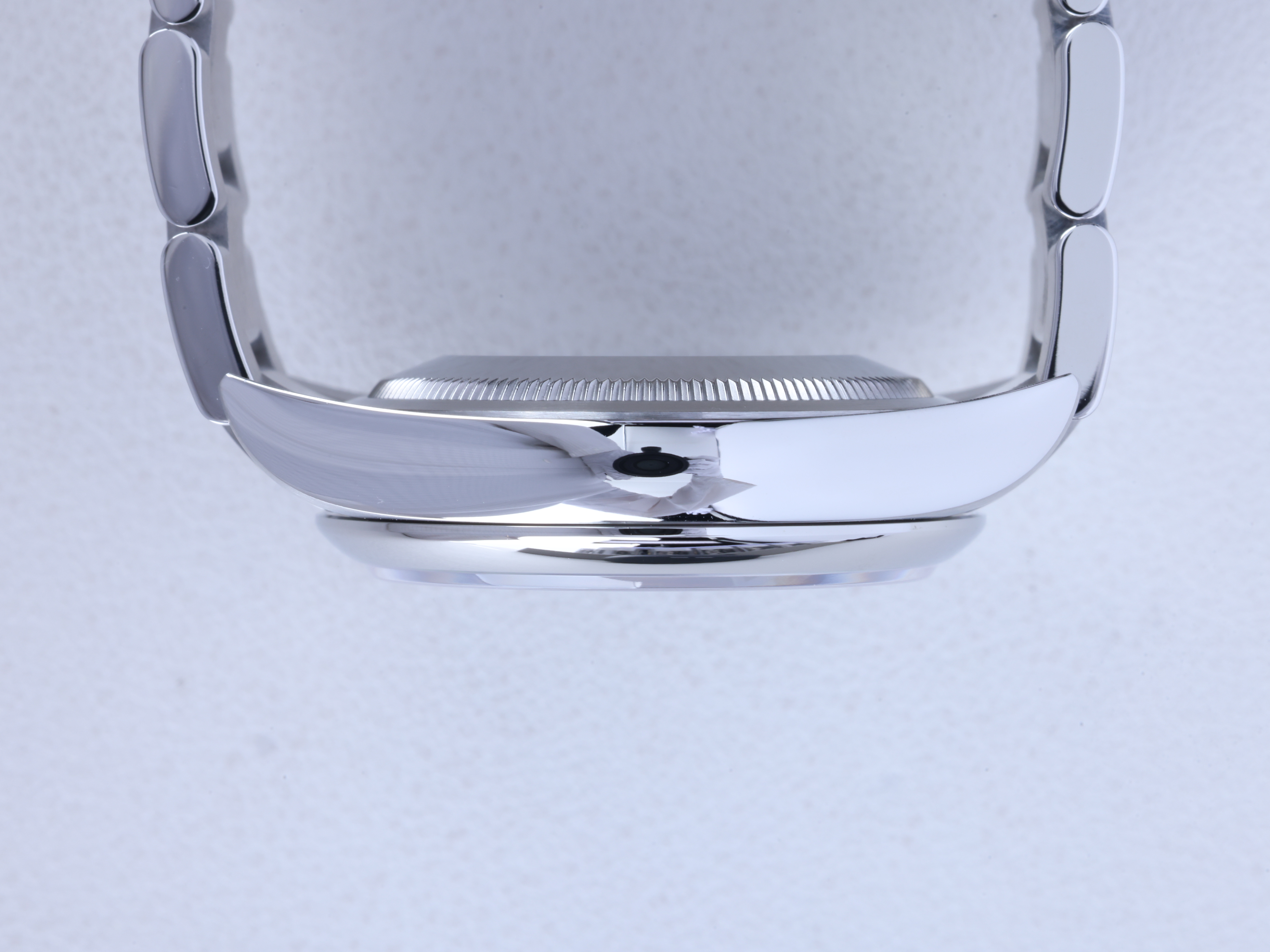 Rolex Oyster Perpetual 36 36 126000 未使用 2026年式 측면(크라운 반대편)