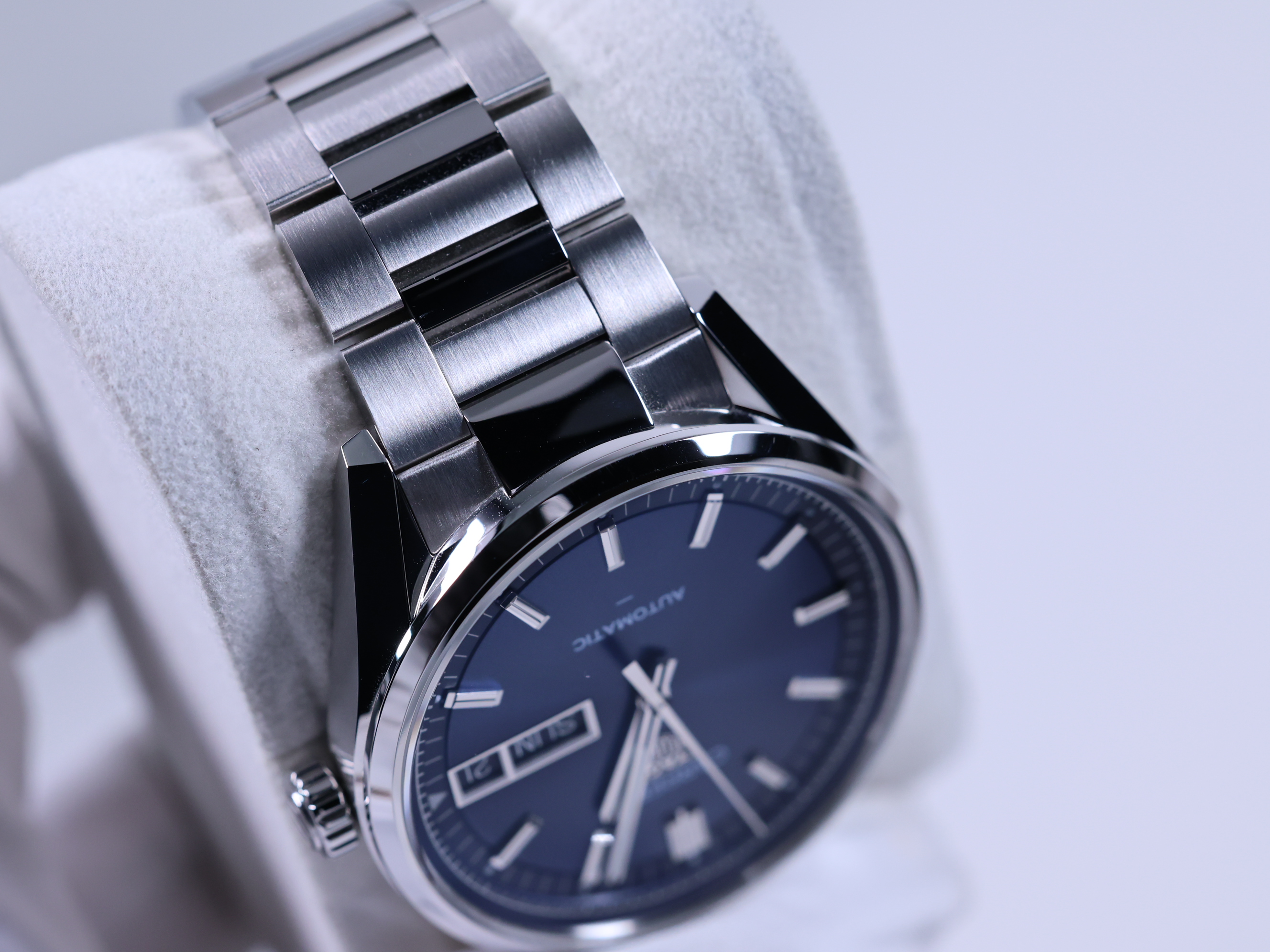 TAG Heuer Carrera Day-Date WDA2112.BA0043 - 11