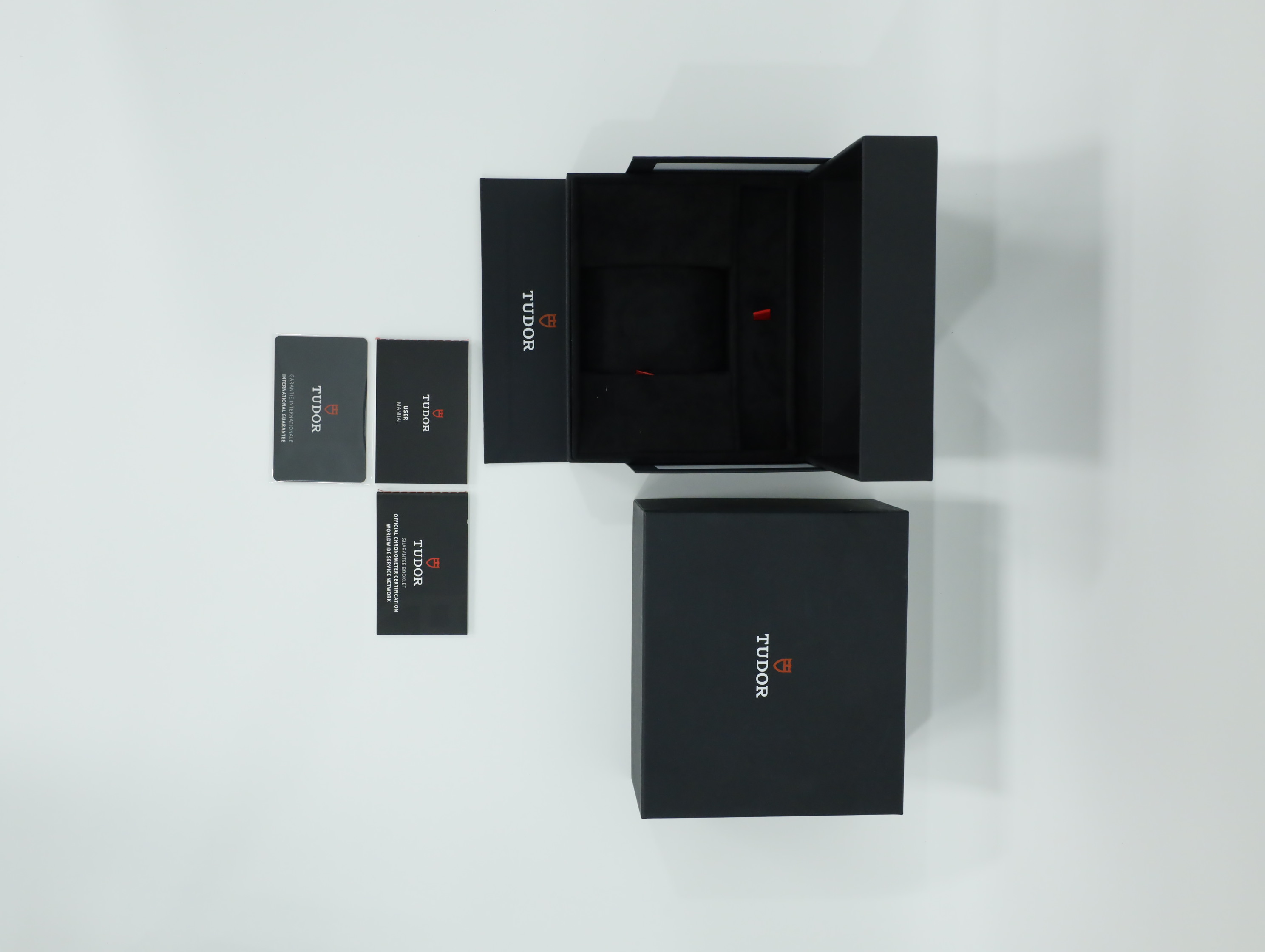 튜더 블랙 베이 원 39 M79660-0002 중고 2025년식 풀패키지샷