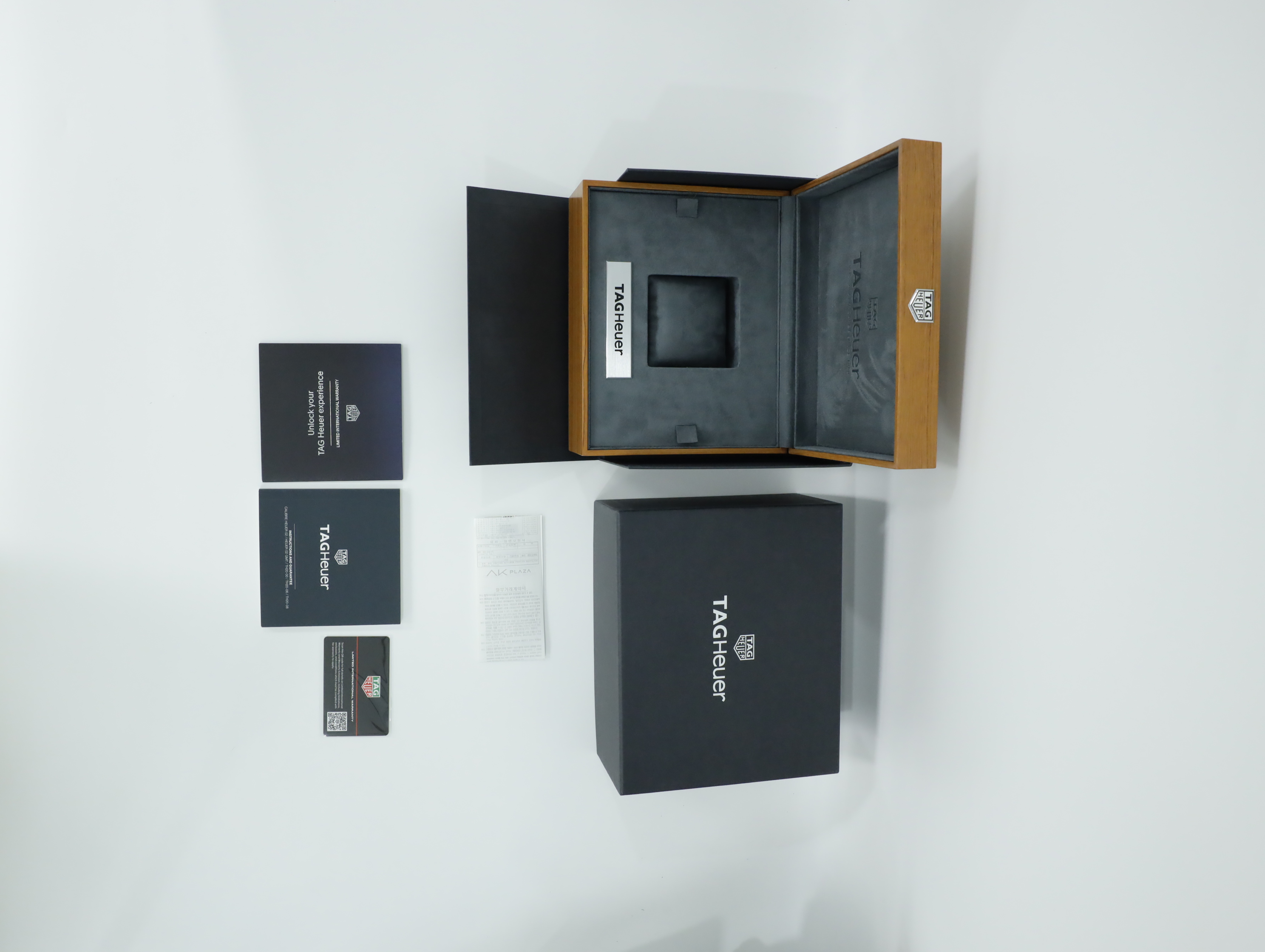 태그 호이어 모나코 크로노그래프 CDW2181.FC8360 중고 2026년식 풀패키지샷