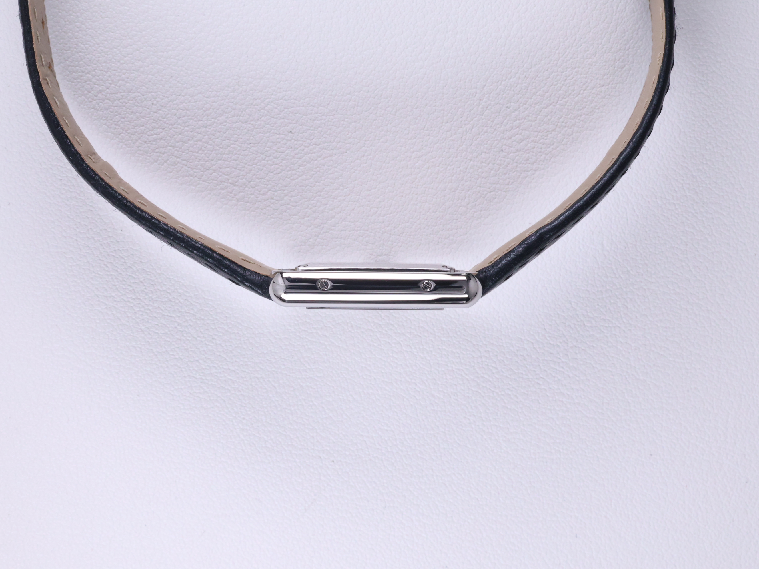 Cartier Tank Must SM WSTA0110 中古 2025年式 측면(크라운 반대편)