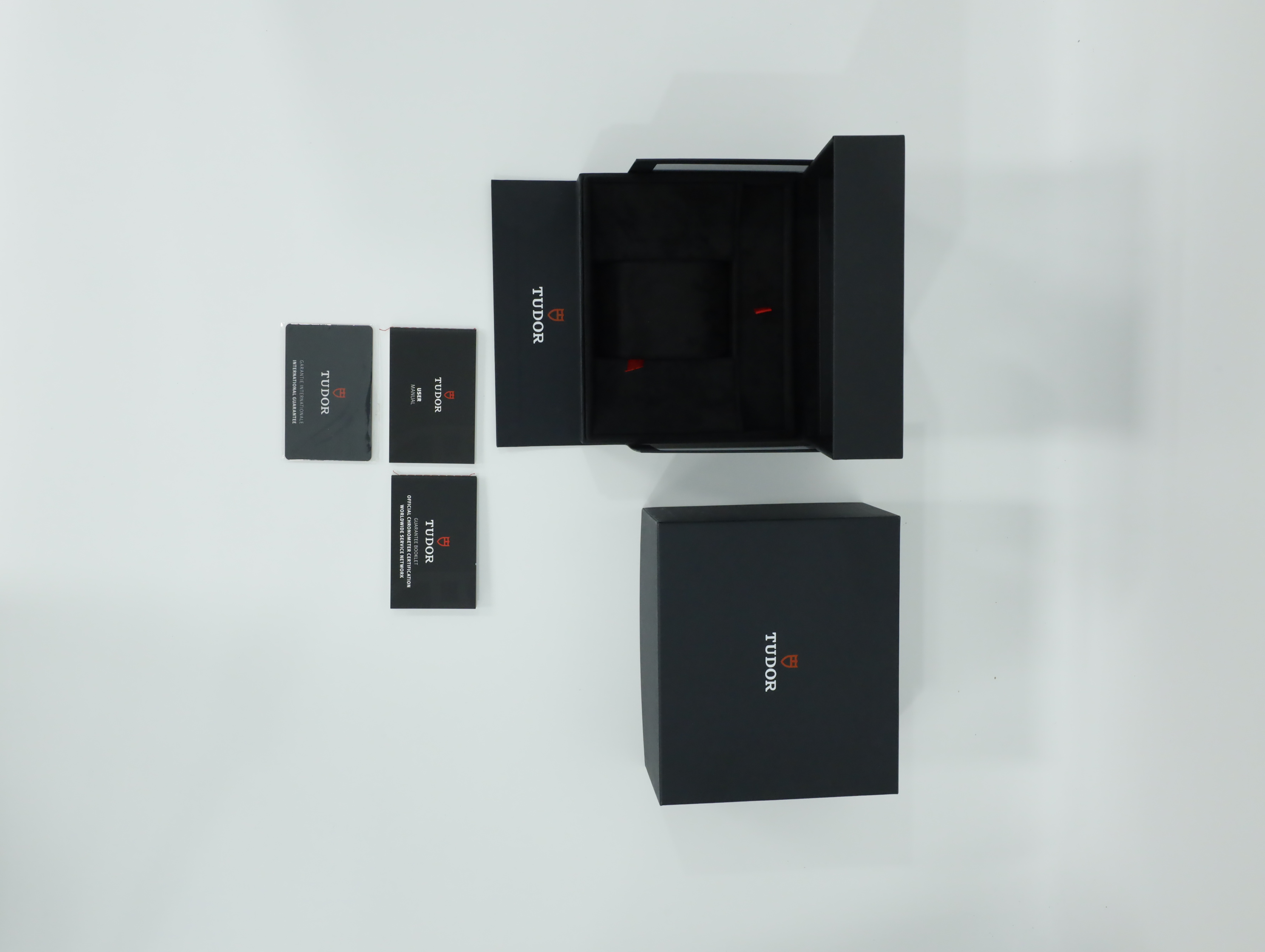 튜더 블랙 베이 원 39 S&G M79673-0007 중고 2026년식 풀패키지샷