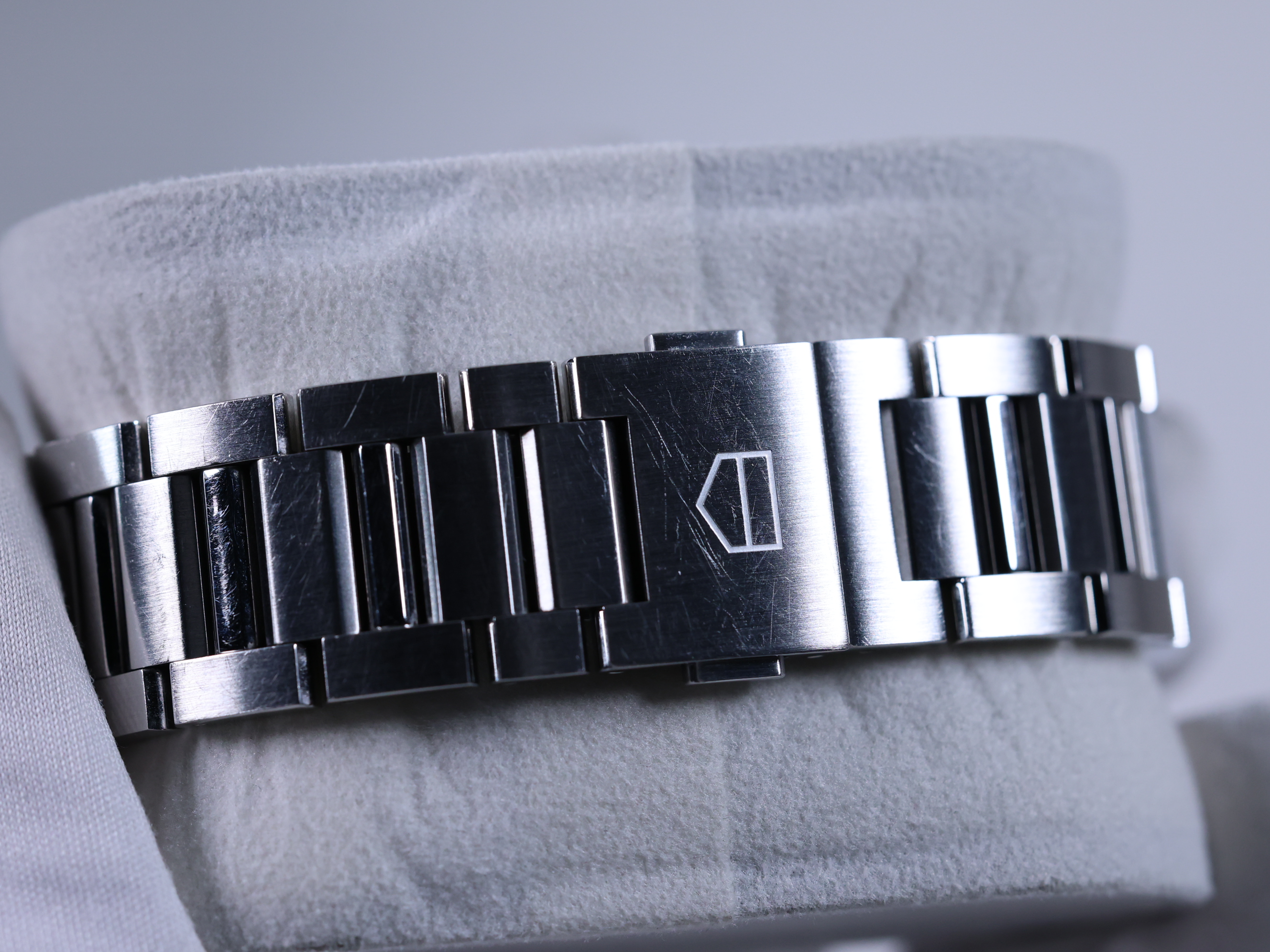 TAG Heuer Carrera Chronograph CBN2A1A.BA0643 - 17
