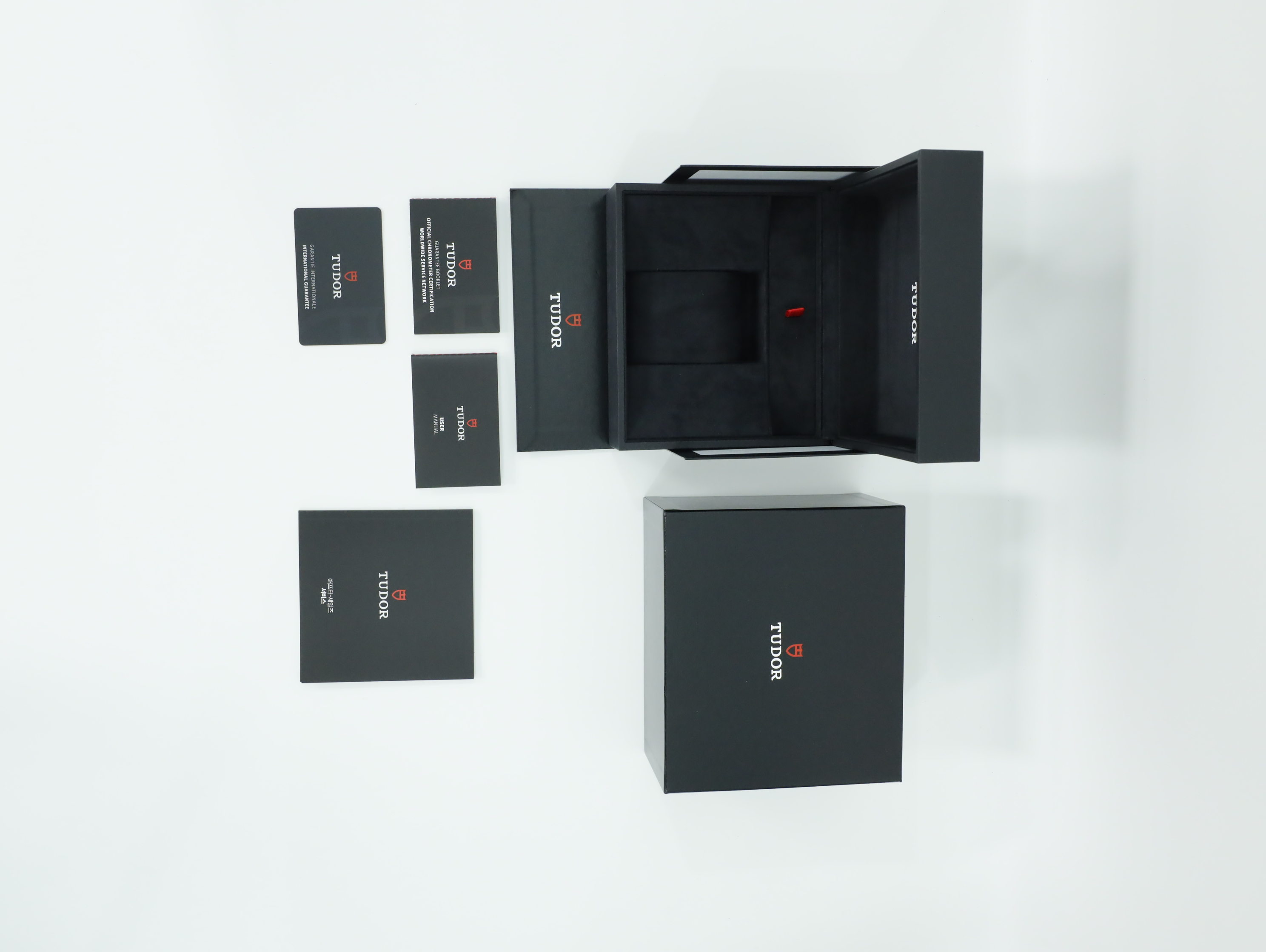 튜더 블랙 M79470-0001 중고 2023년식 풀패키지샷
