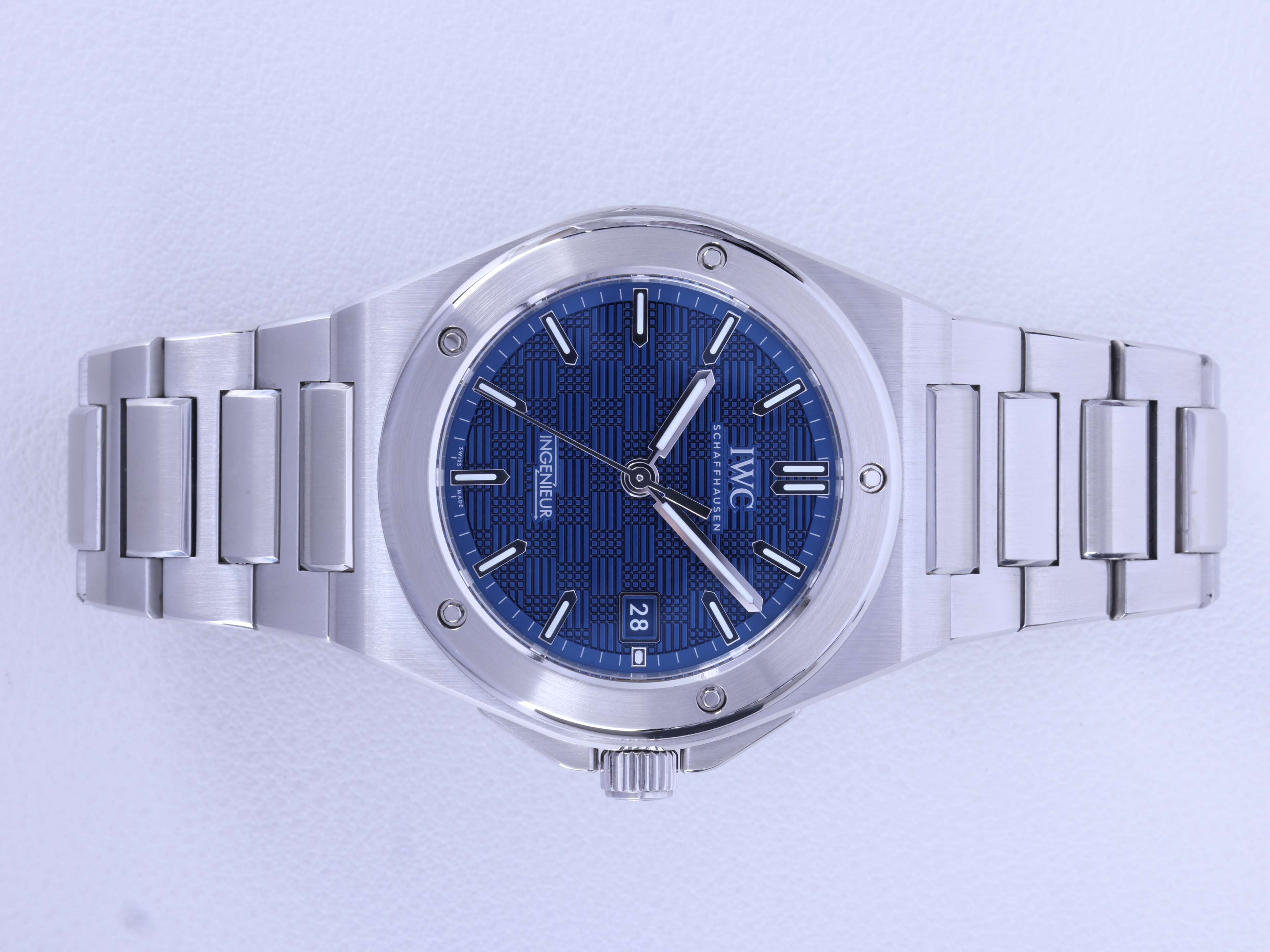 IWC 인제니어 오토매틱 40 IW328907 미착용 2025년식