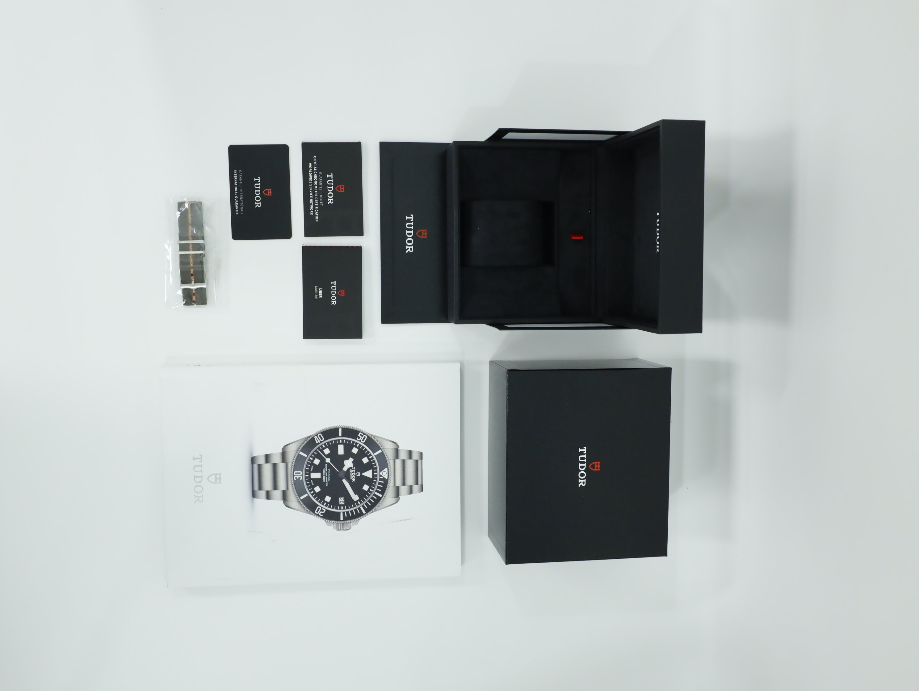 튜더 레인저 M79950-0001 중고 2026년식 풀패키지샷