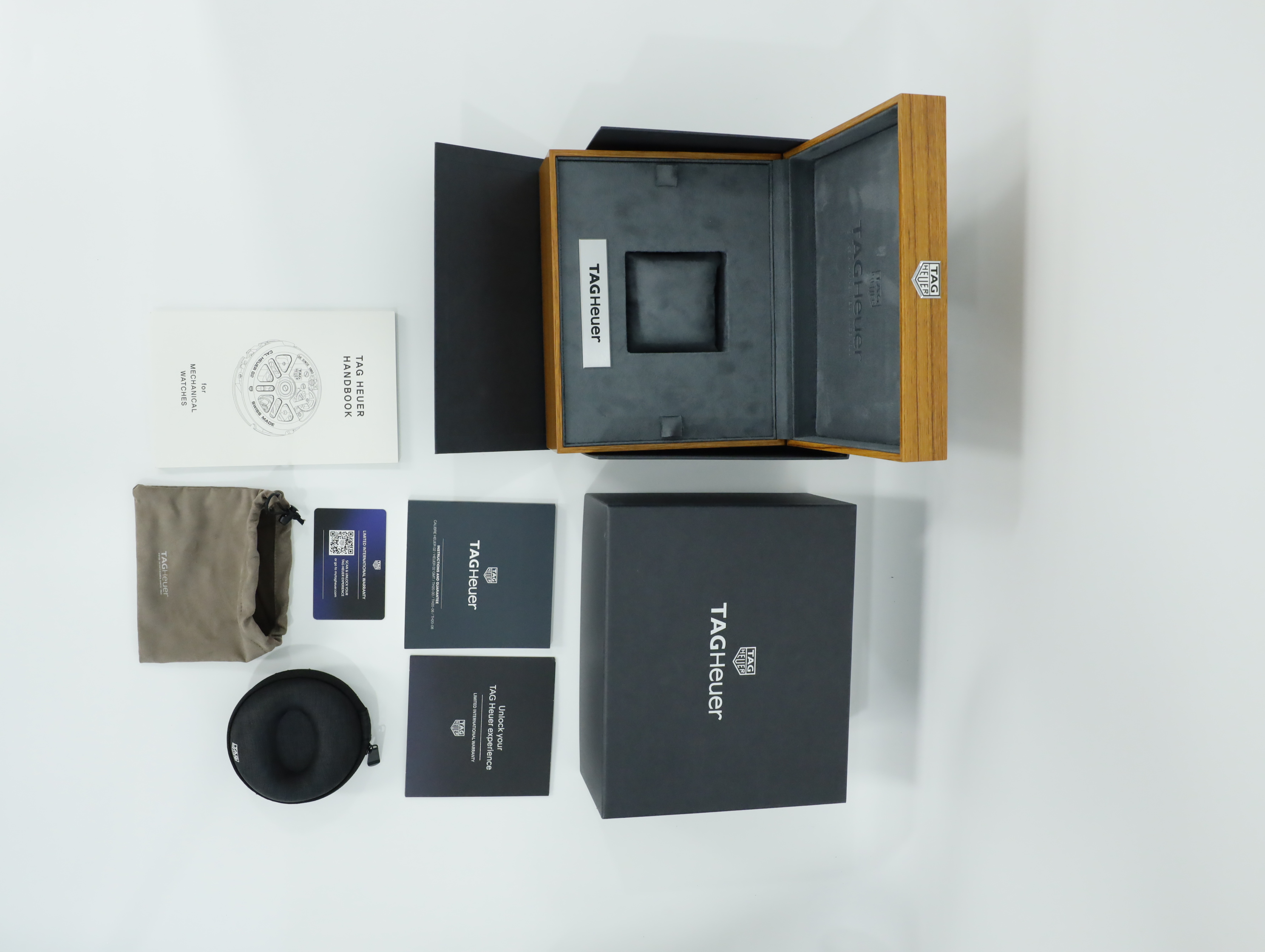 태그 호이어 모나코 크로노그래프 CDW2181.FC8360 중고 2026년식 풀패키지샷