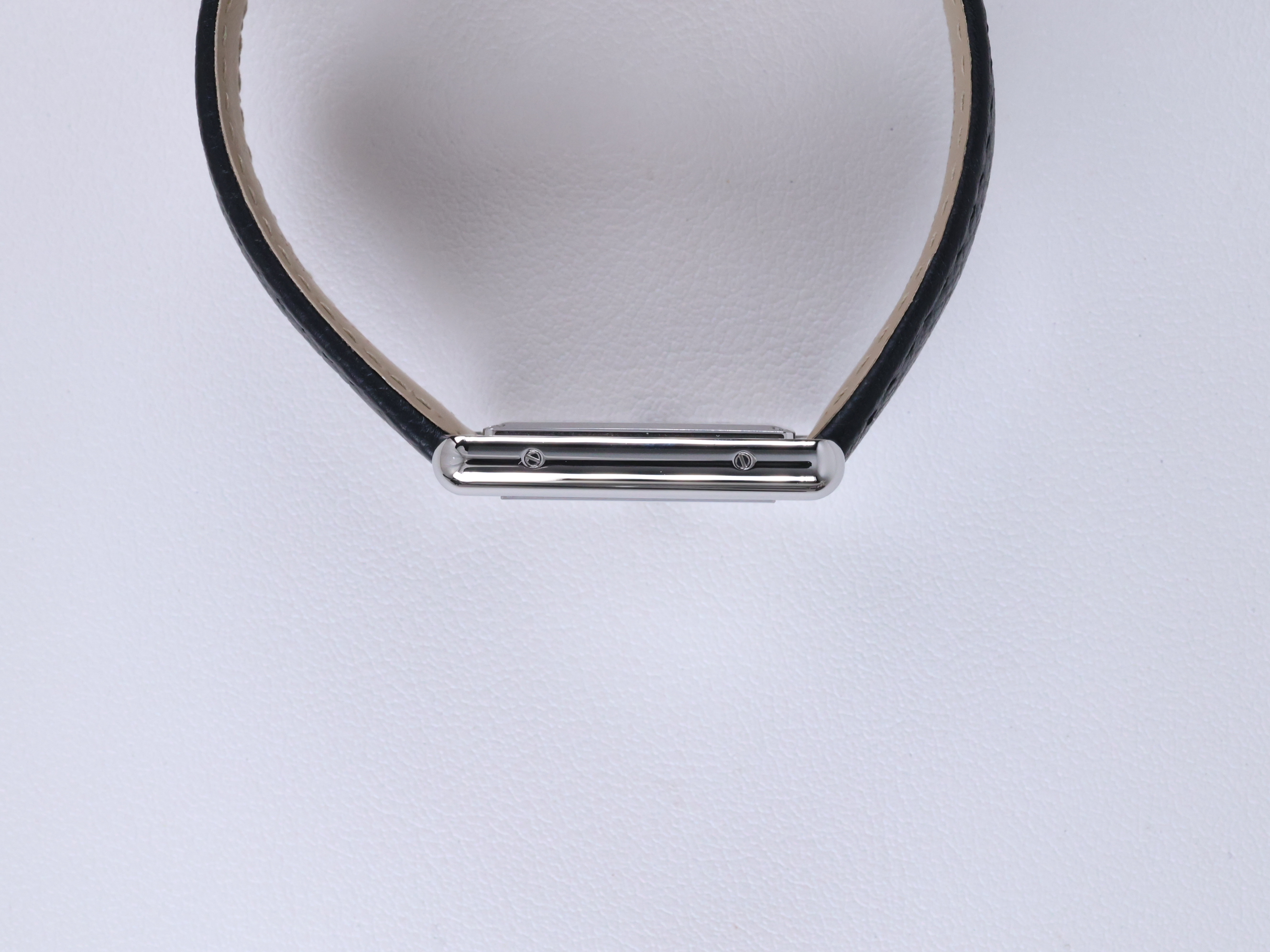Cartier Tank Must LM WSTA0136 中古 2026年式 측면(크라운 반대편)
