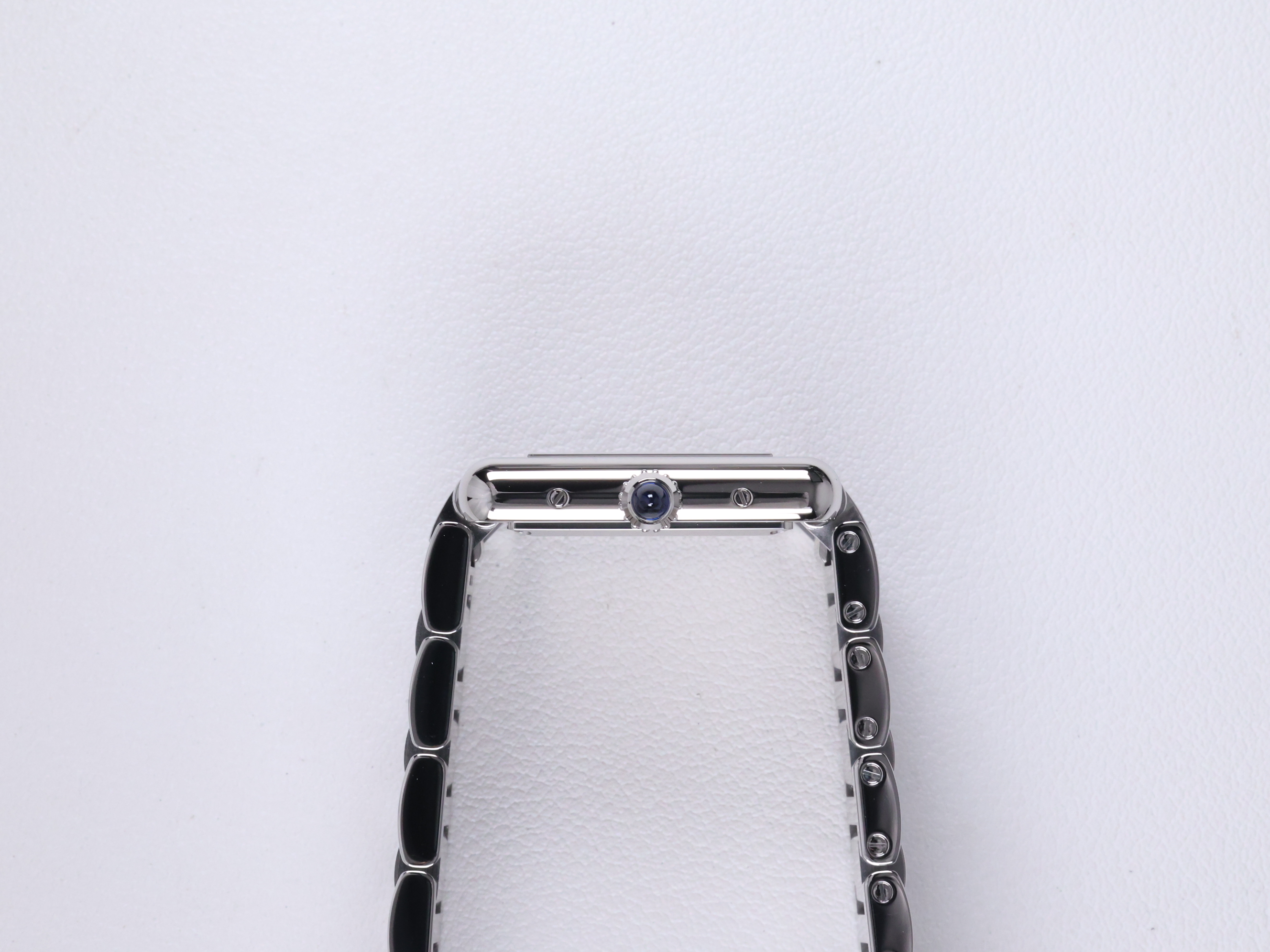 Cartier Tank Must SM WSTA0107 Used 2026 측면(크라운)