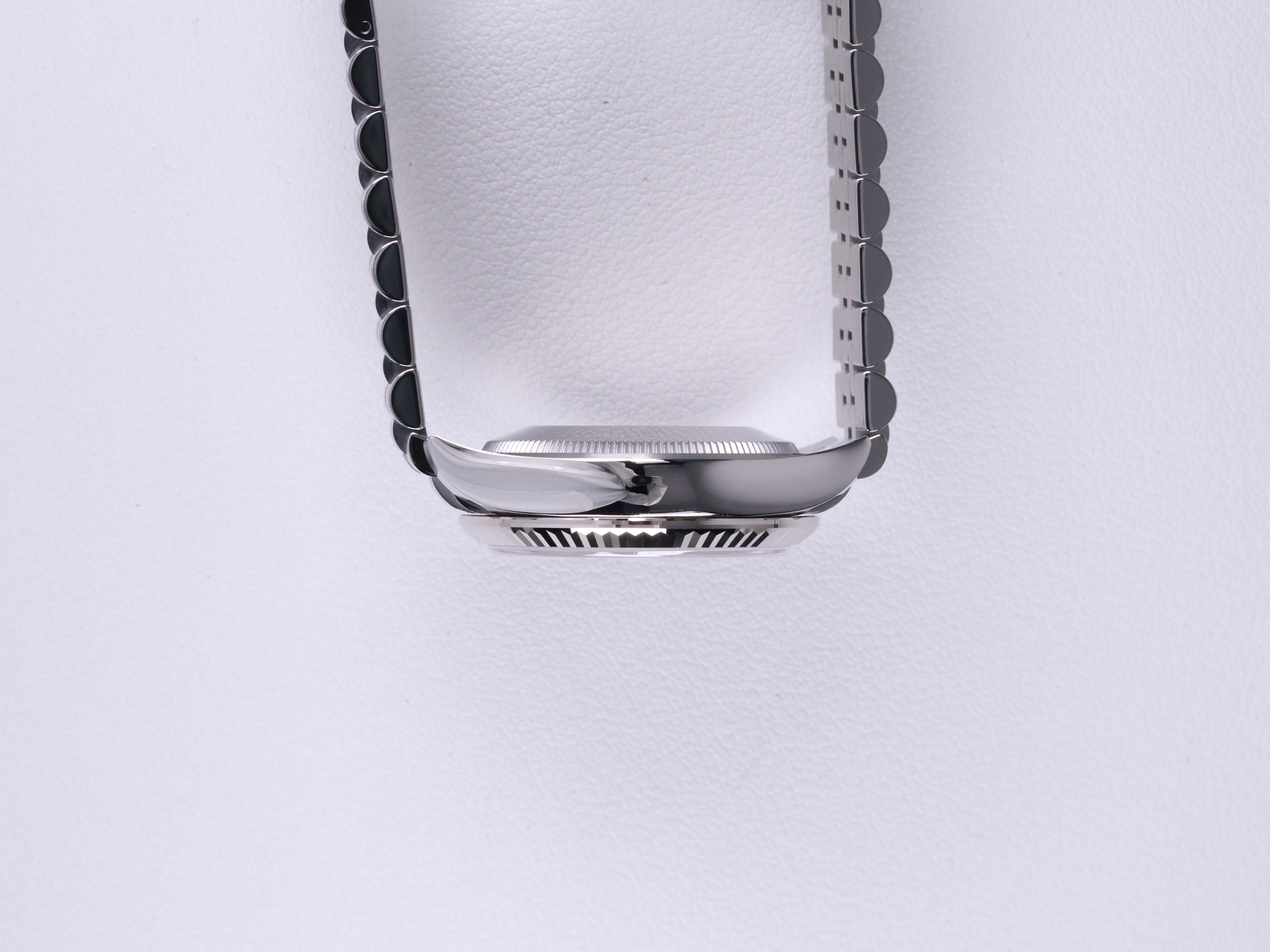 Rolex Datejust 31 278274 Used 2025 측면(크라운 반대편)