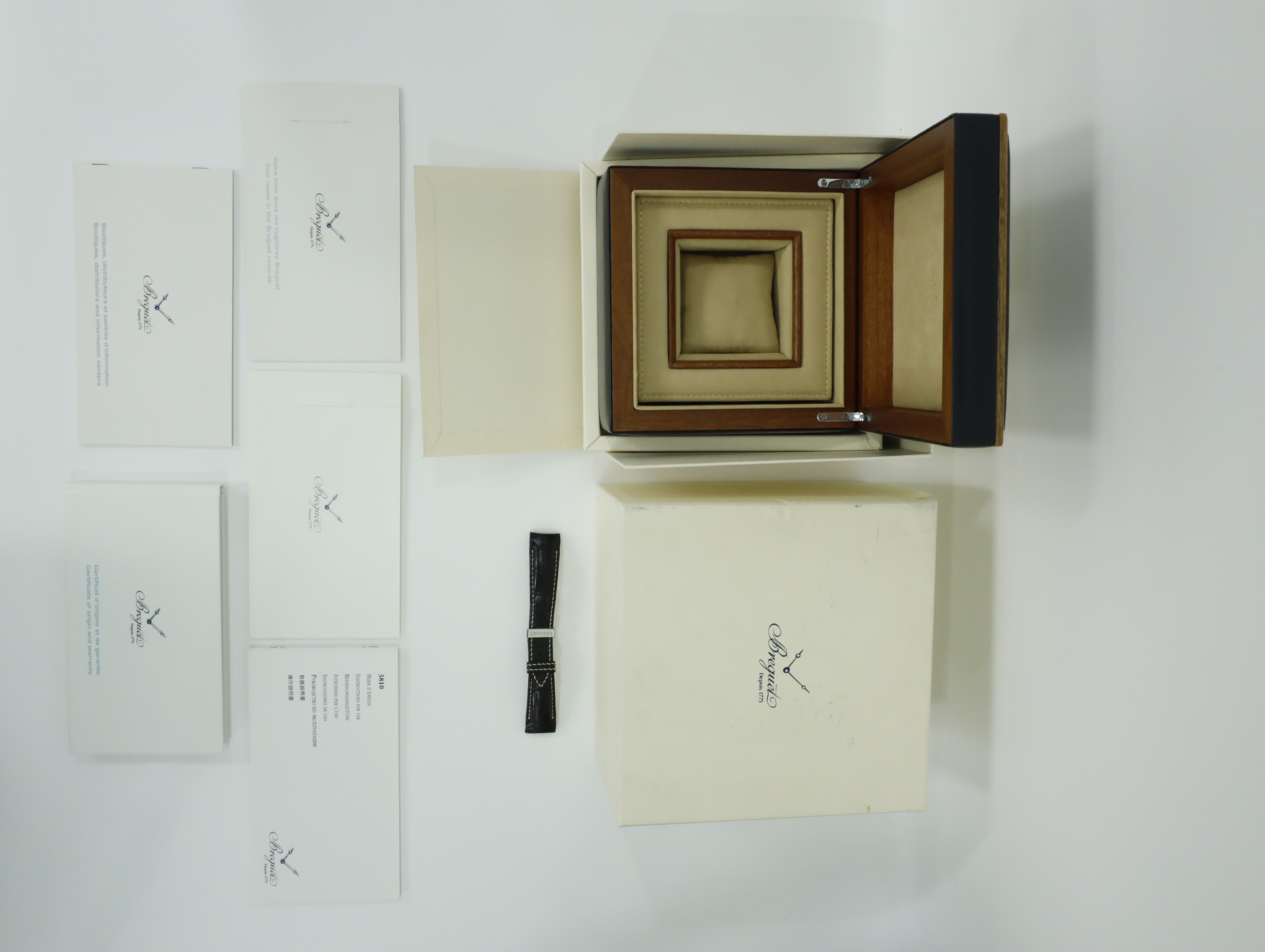 브레게 타입 XXI 3810ST/92/SZ9 중고 2011년식 풀패키지샷