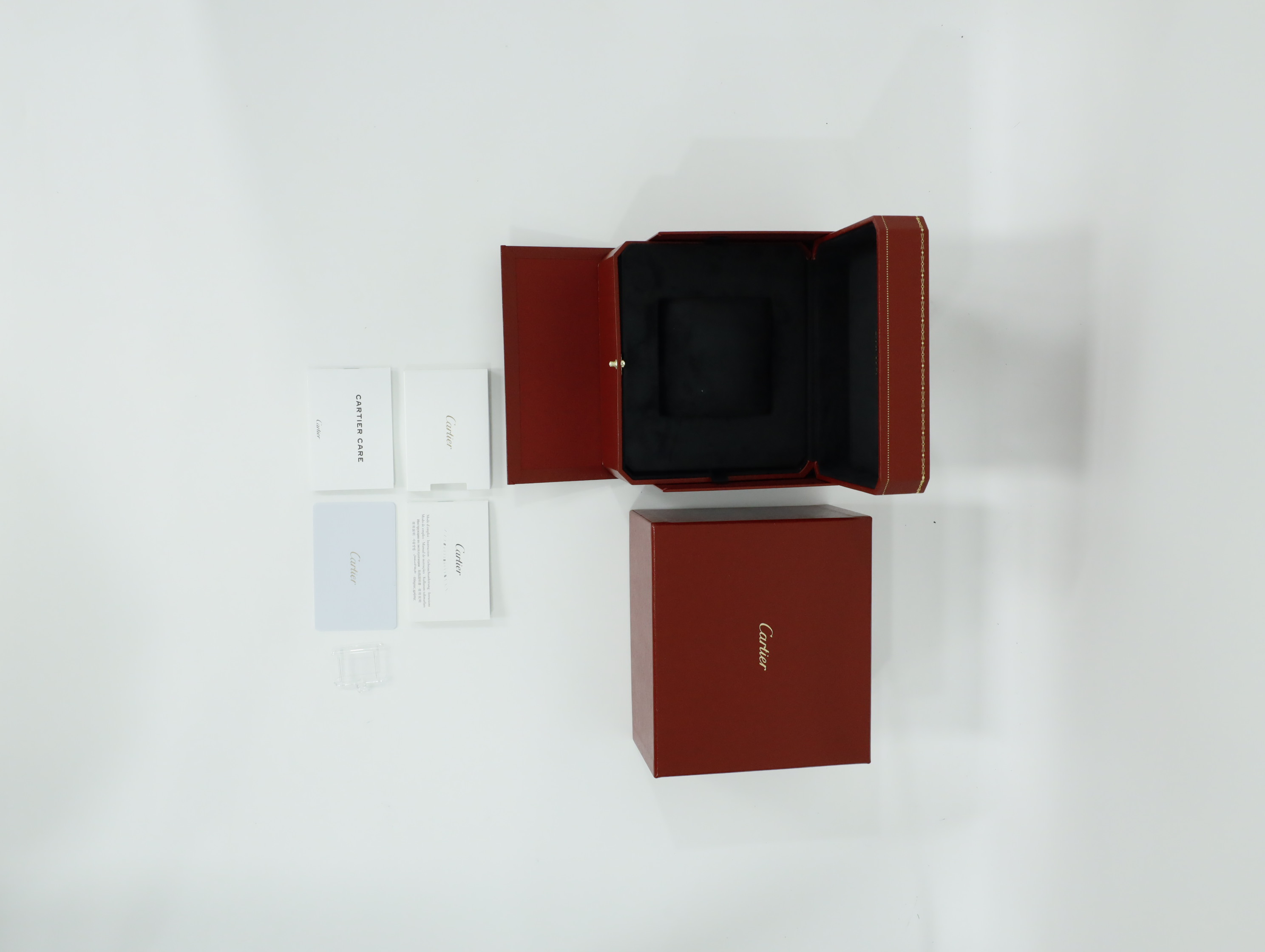 Cartier Tank Must LM WSTA0136 Unworn 2026 풀패키지샷
