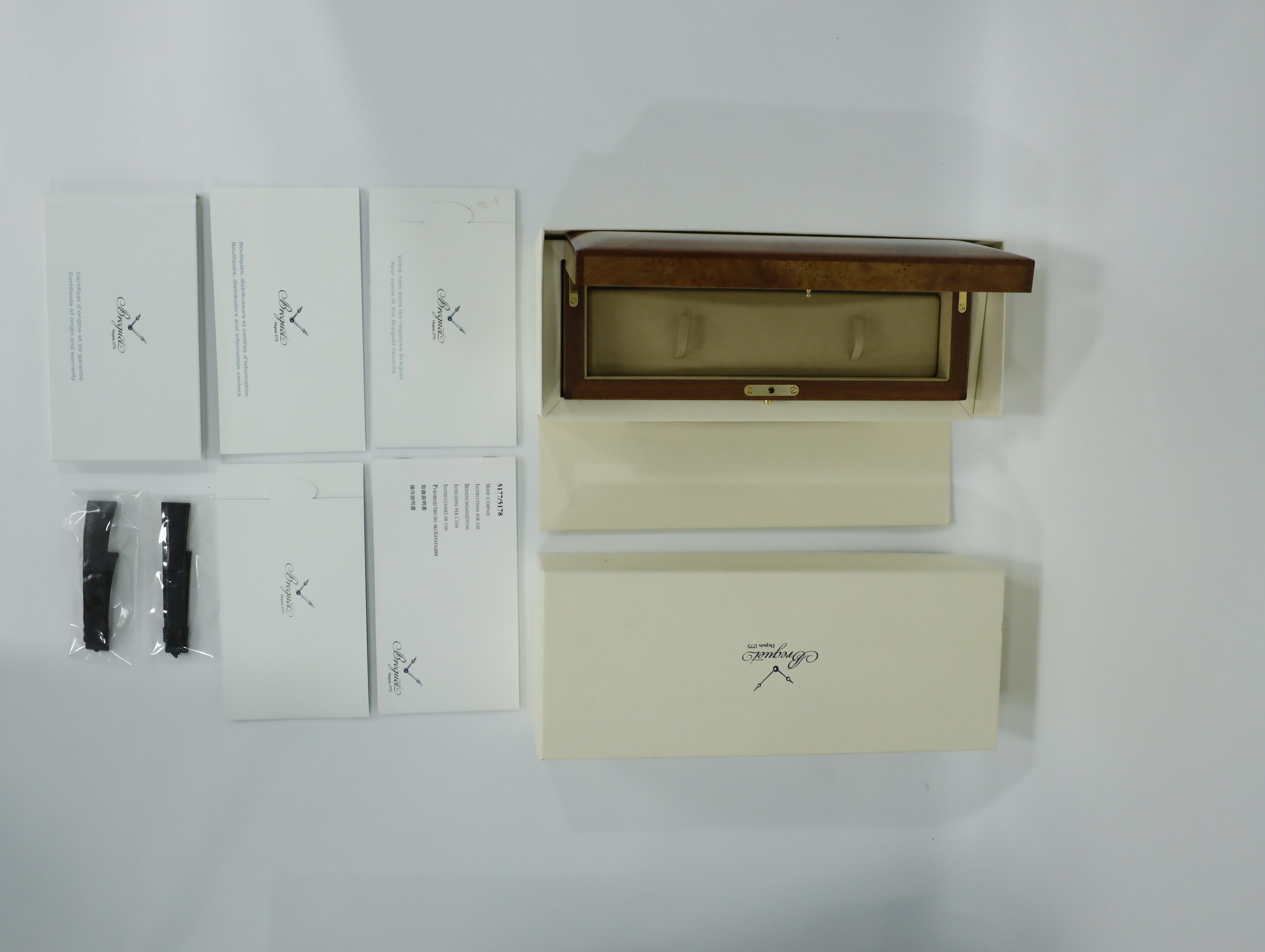 브레게 클래식 5177BR/29/9V6 중고 2012년식 풀패키지샷