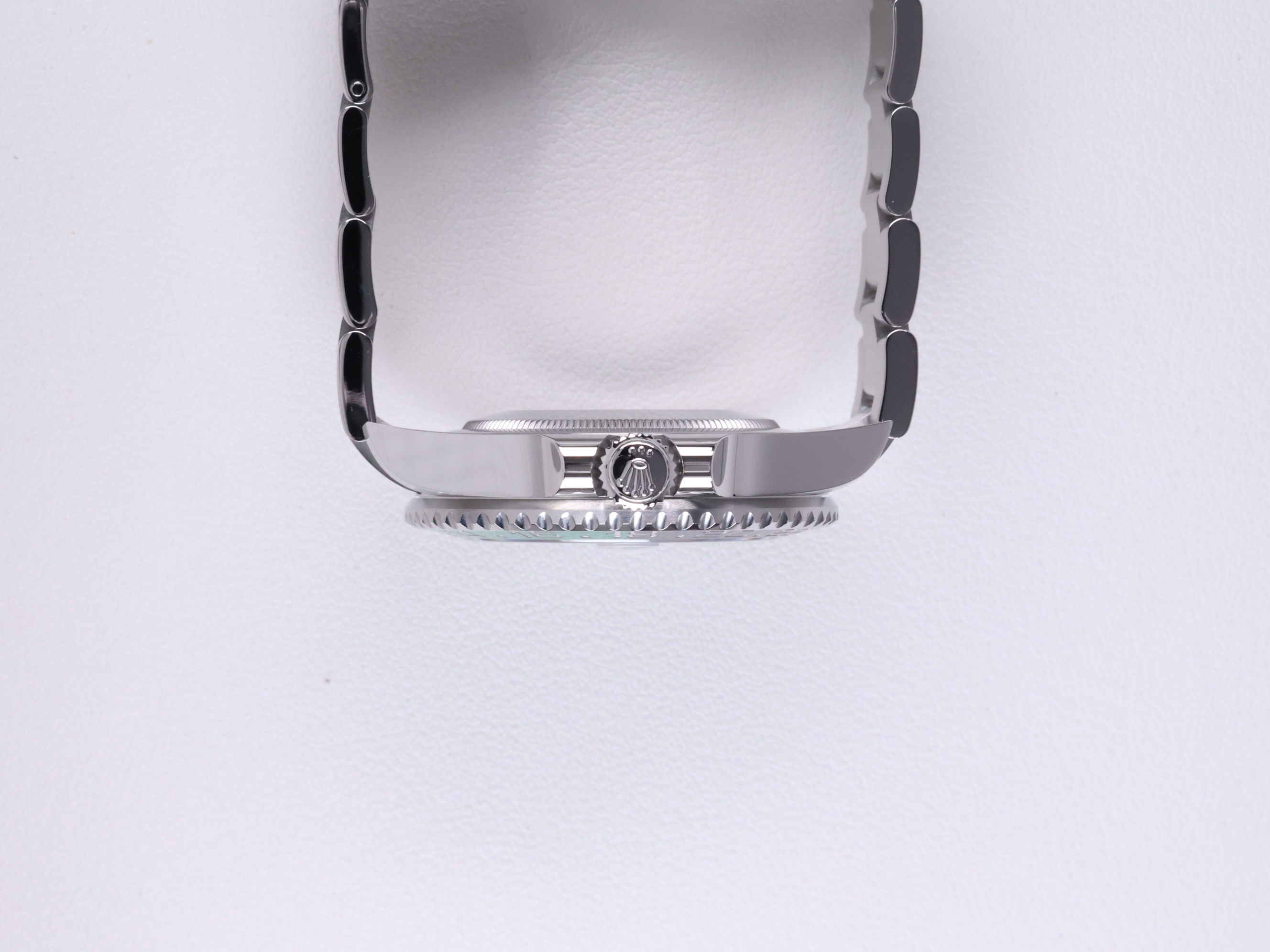 Rolex GMT-Master 2 126720VTNR Used 2025 측면(크라운 반대편)