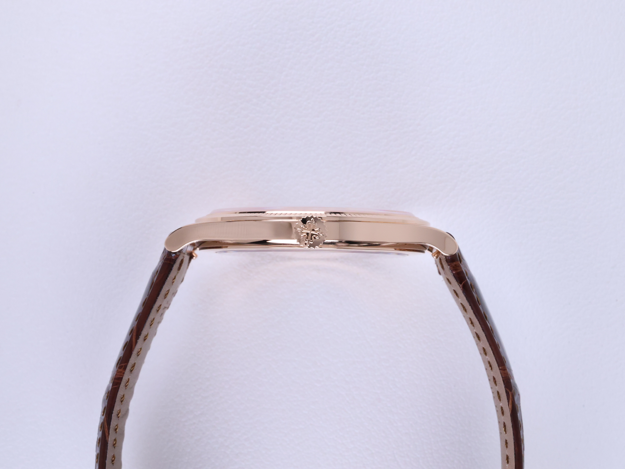 Patek Philippe Calatrava 6119R-001 Unworn 99 2026 측면(크라운)