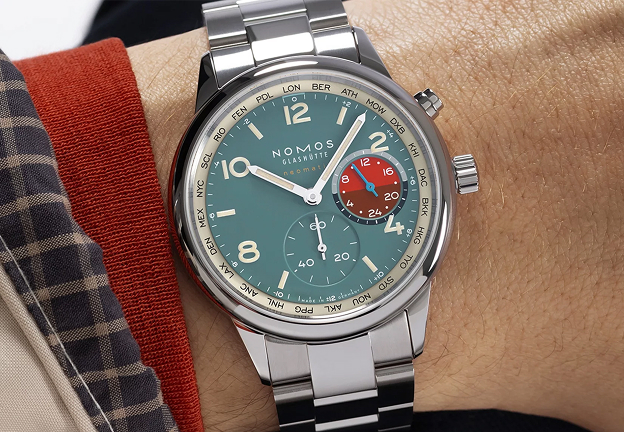 ノモス ネオマティック ワールドタイマー<br>
https://timeandtidewatches.com