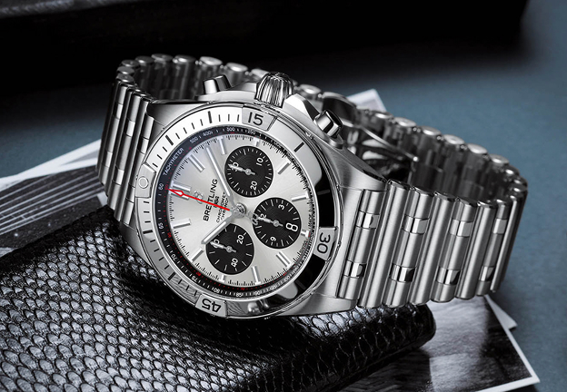 모던 크로노맷 / © Breitling