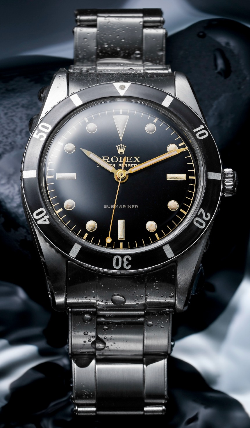 The First Rolex Submariner, 1953 <br> ©
https://www.ablogtowatch.com